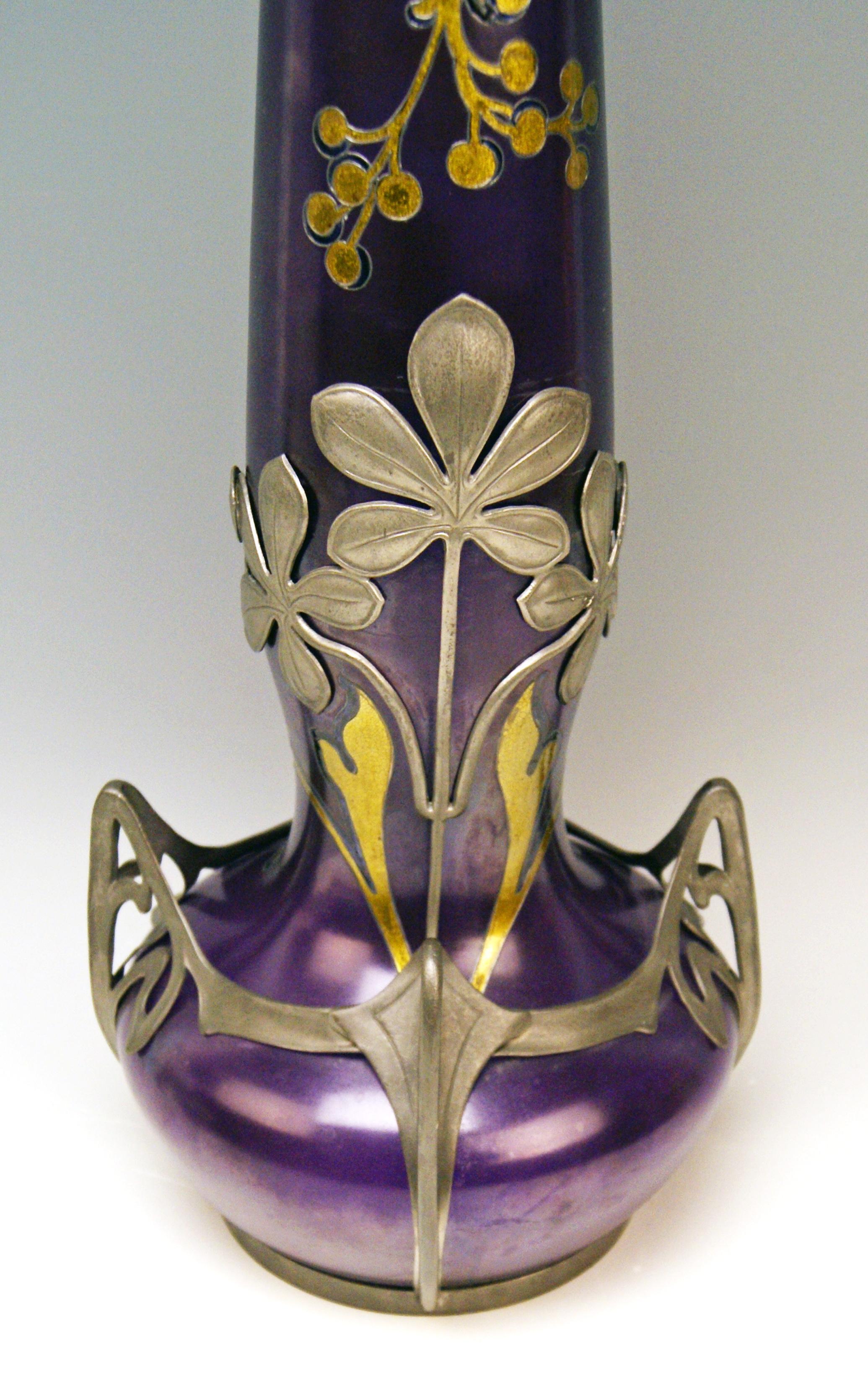 Early 20th Century Vase Loetz Widow Klostermuehle Art Nouveau 1902 Phaenomen Genre Turmalin 2/538 