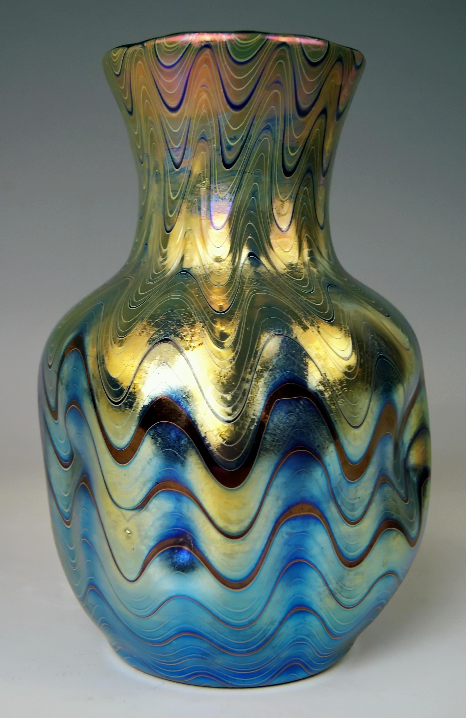 Austriaco Vaso Loetz Widow Klostermuehle Bohemia Art Nouveau Phaenomen Genre 6893 c.1900 in vendita