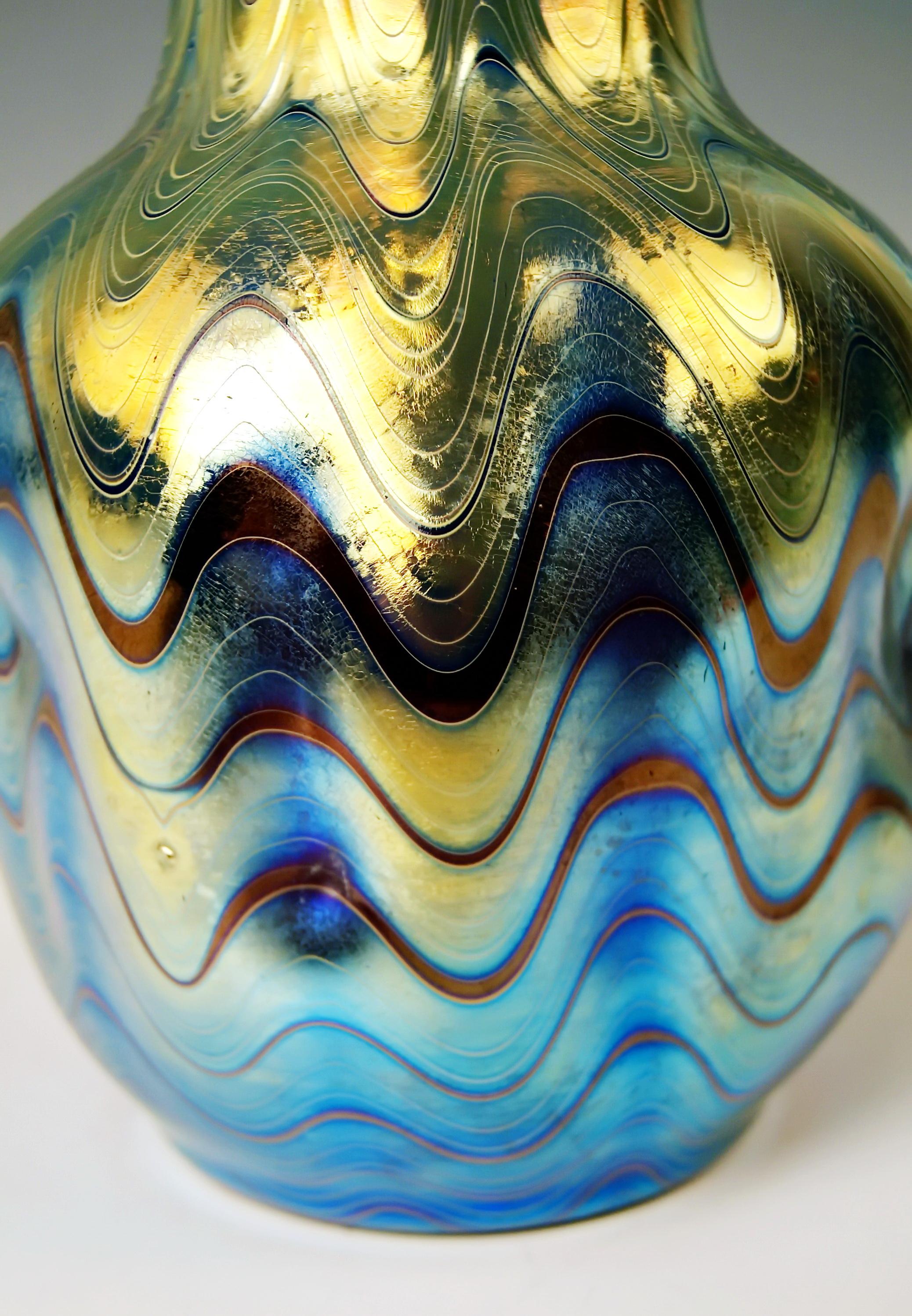 Fine XIX secolo Vaso Loetz Widow Klostermuehle Bohemia Art Nouveau Phaenomen Genre 6893 c.1900 in vendita