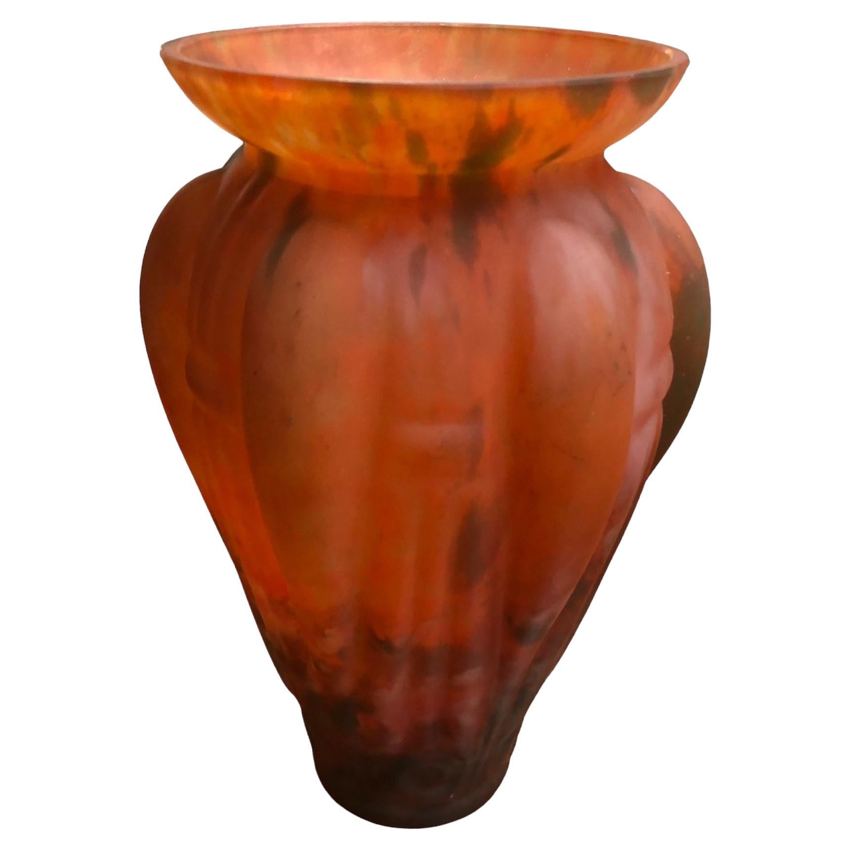 Vase Lorrain, hergestellt in Frankreich, 1926 im Angebot