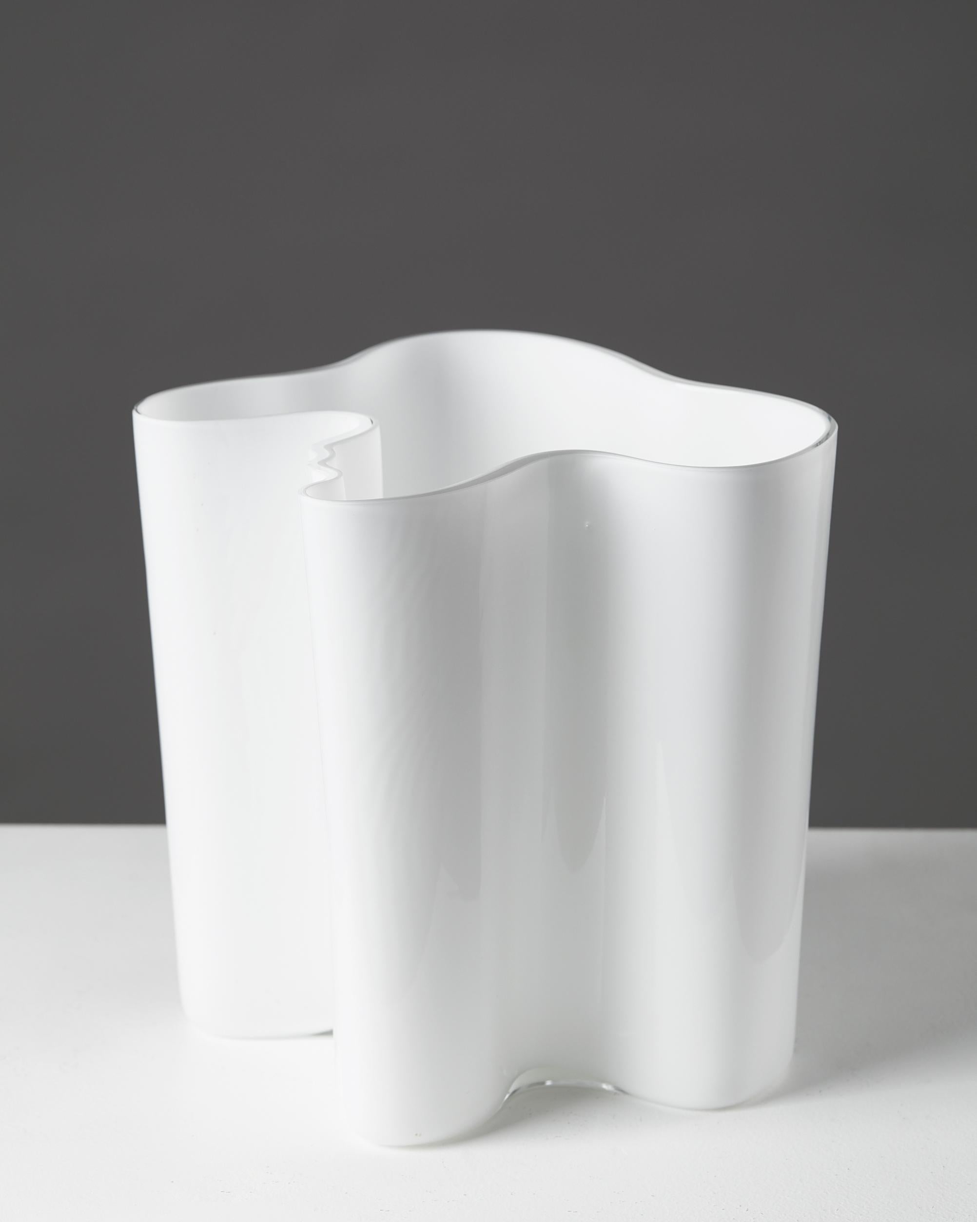 Modern Vase, “model 3031” Designed by Alvar Aalto,
