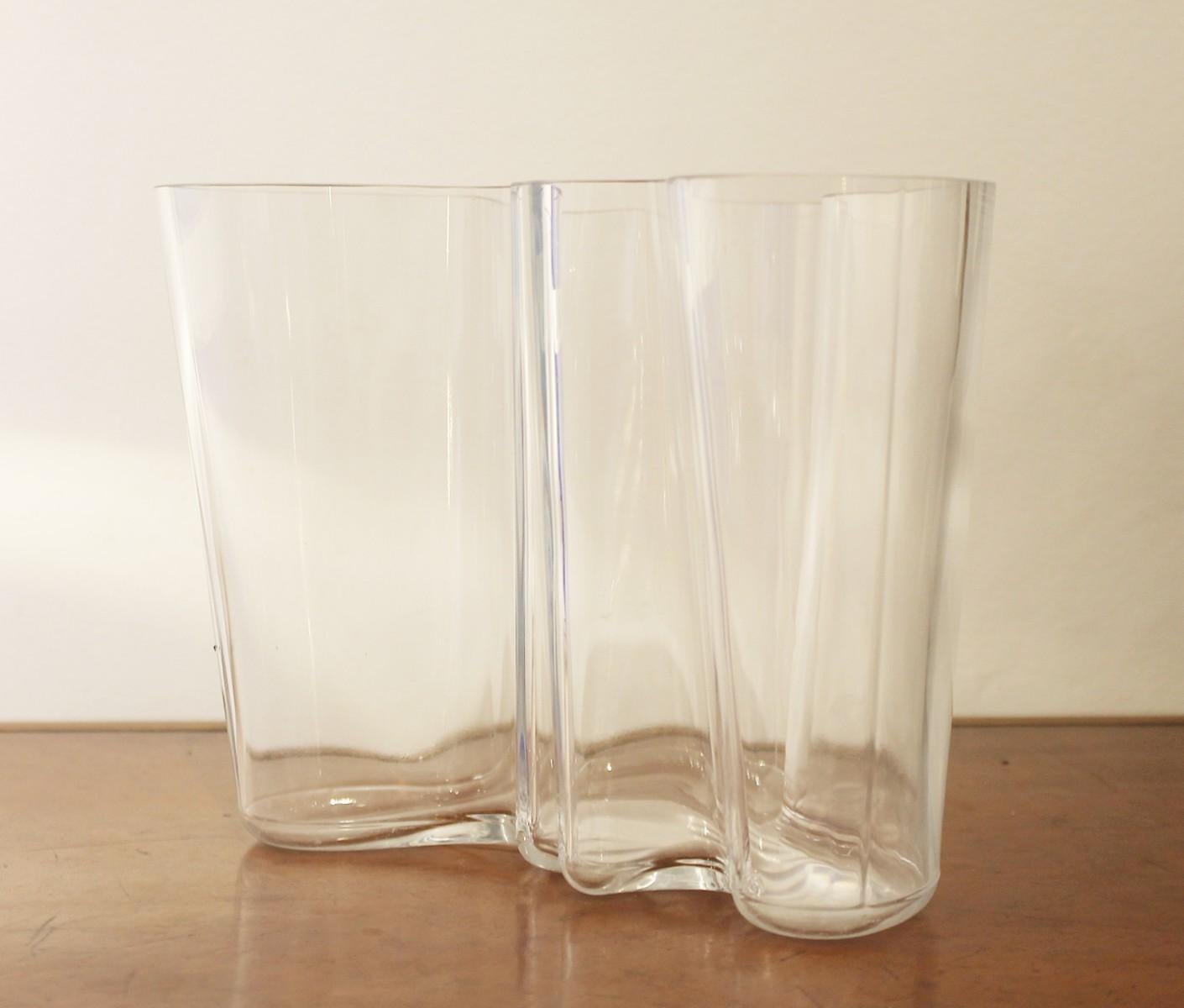 Finnish Vase Model 'Savoy 9750' by Alvar Aalto for Karhula Glassworks