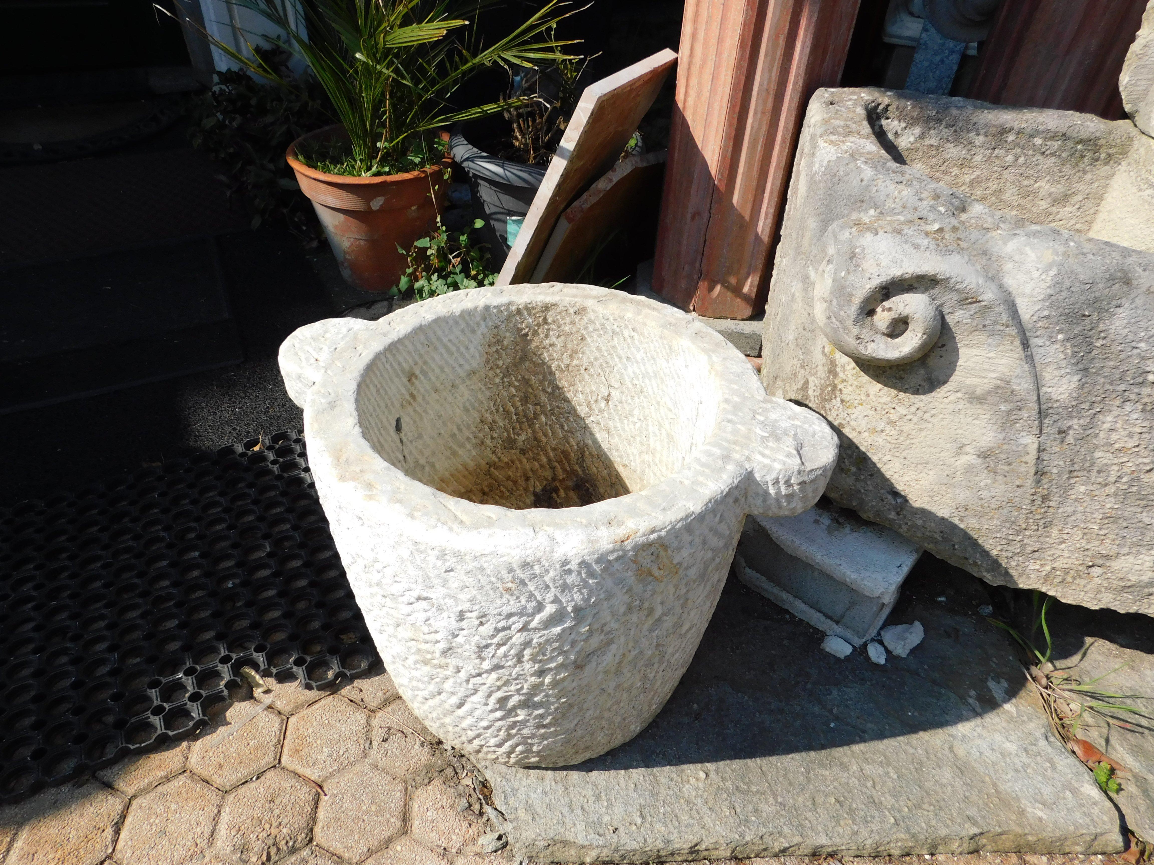 Vase, mortar-type washbasin in carved stone, Italy For Sale 1