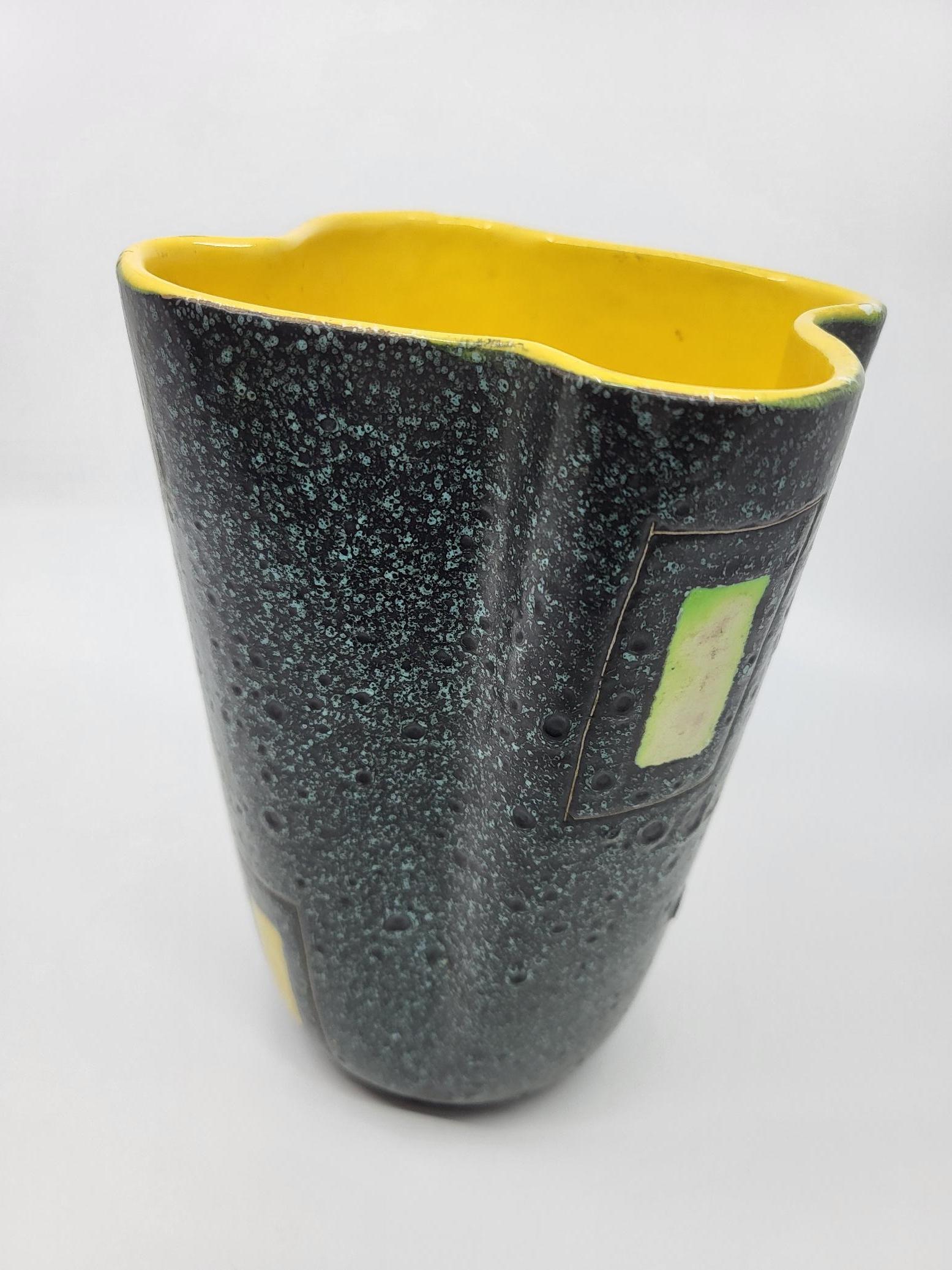 Francese Vaso mouchoir Poët-laval in céramique granité multicolore Francia 1950 in vendita