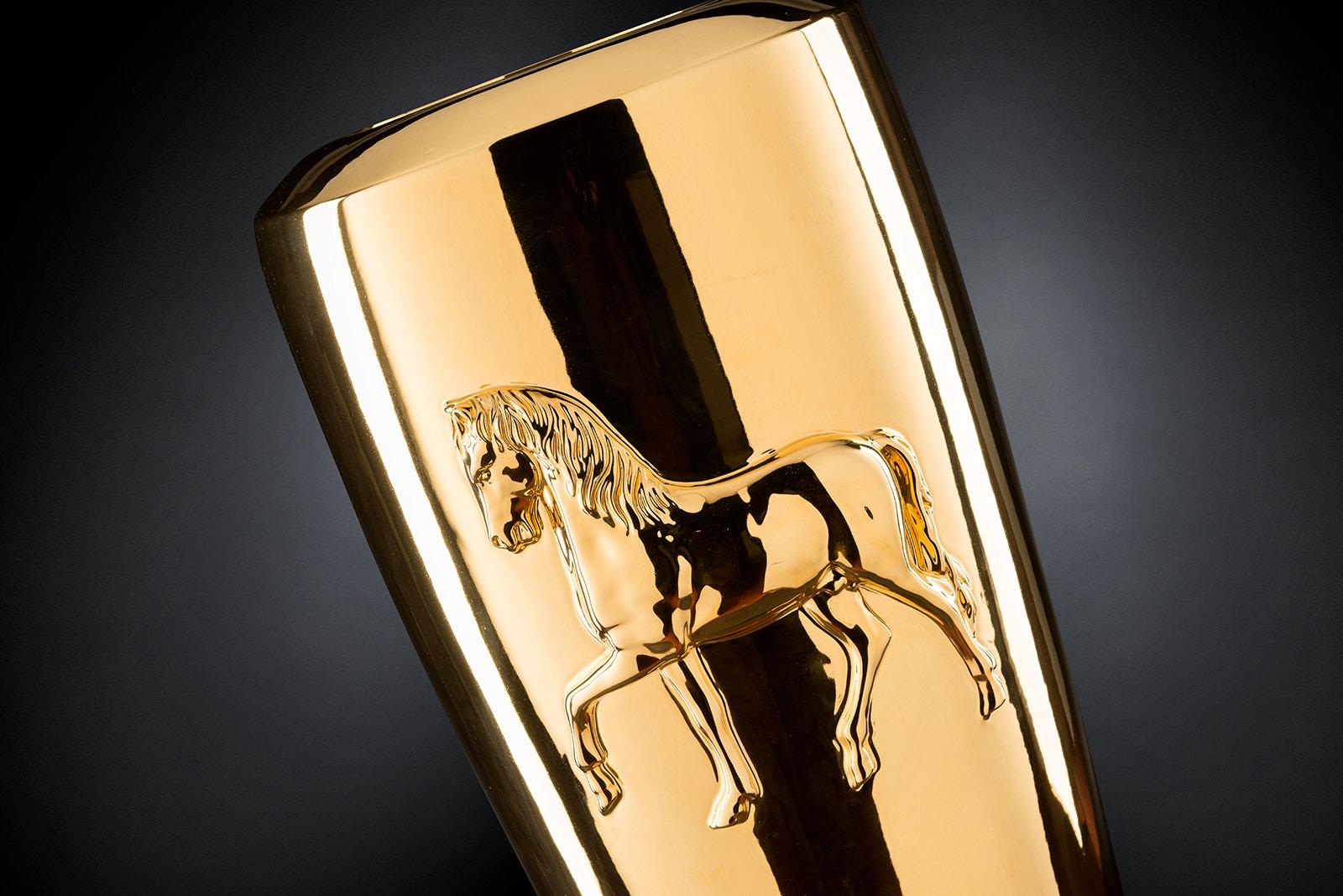 Modern Vase Obice Horse Relief, Gold 24-Karat, in Ceramic, Italy For Sale