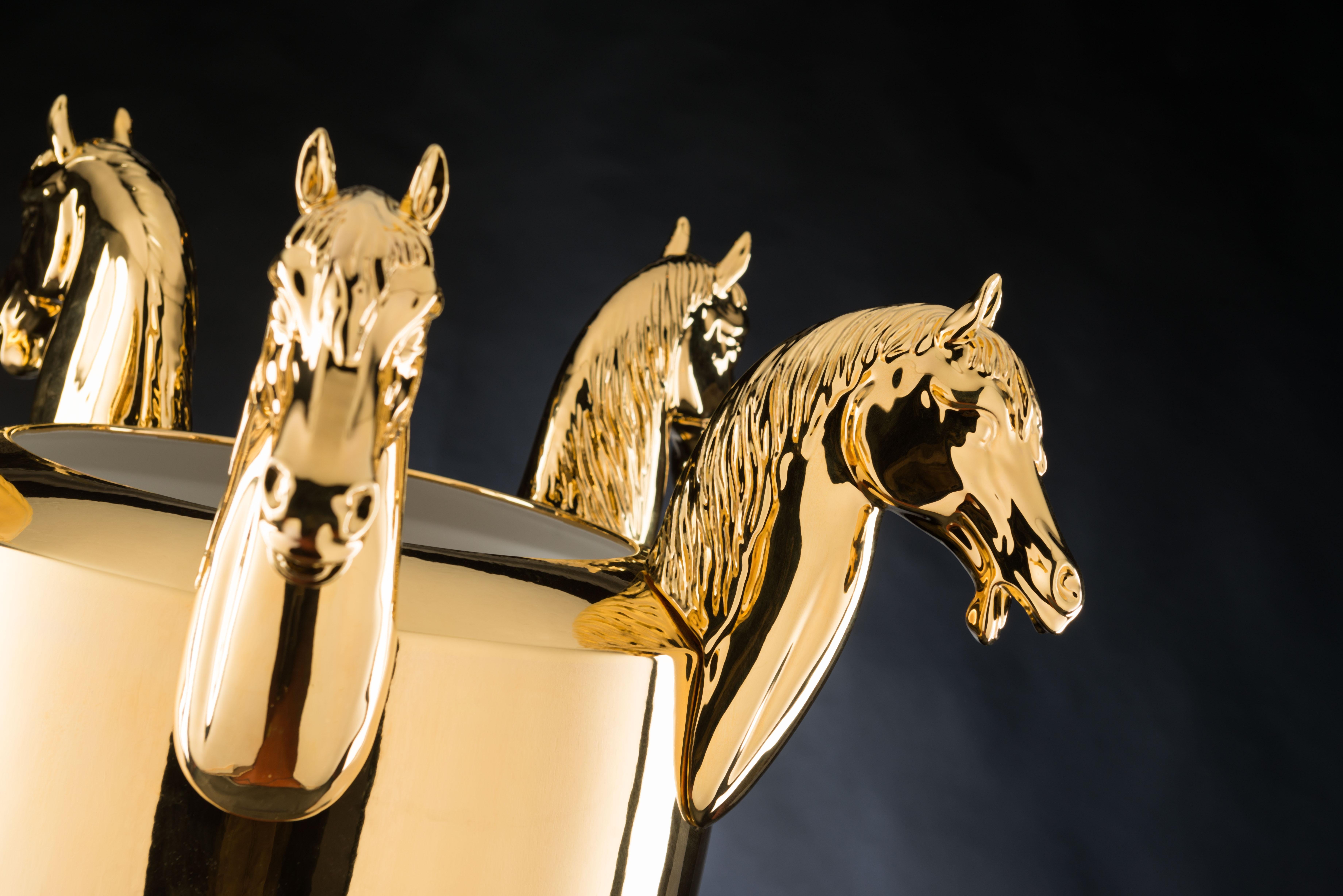 Modern Vase Obice Horse with 5 Heads, Gold 24-Karat finish, in Ceramic, Italy For Sale