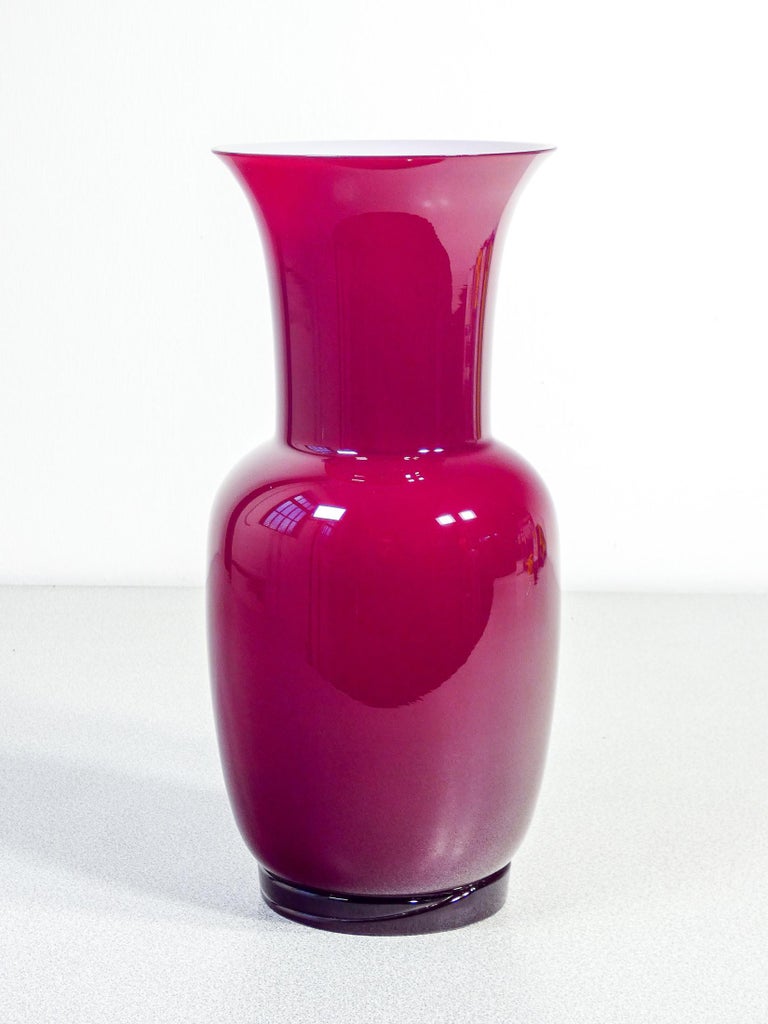Vaso Venini Opalino colore uva interno lattimo 706.22UV/LA