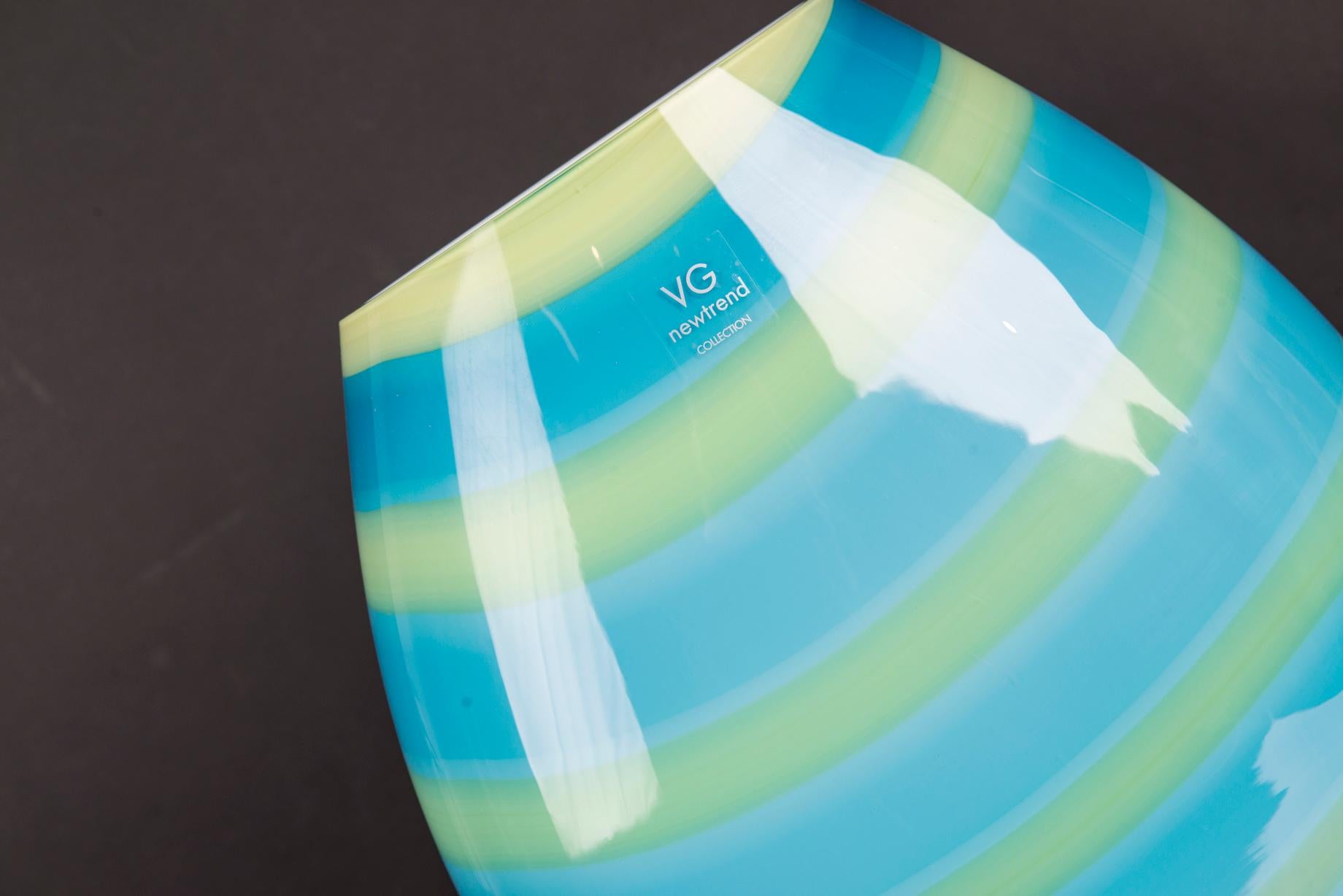 Vase Oval Unterwasser Medium:: Türkis:: aus Glas:: Italien im Zustand „Neu“ im Angebot in Treviso, Treviso