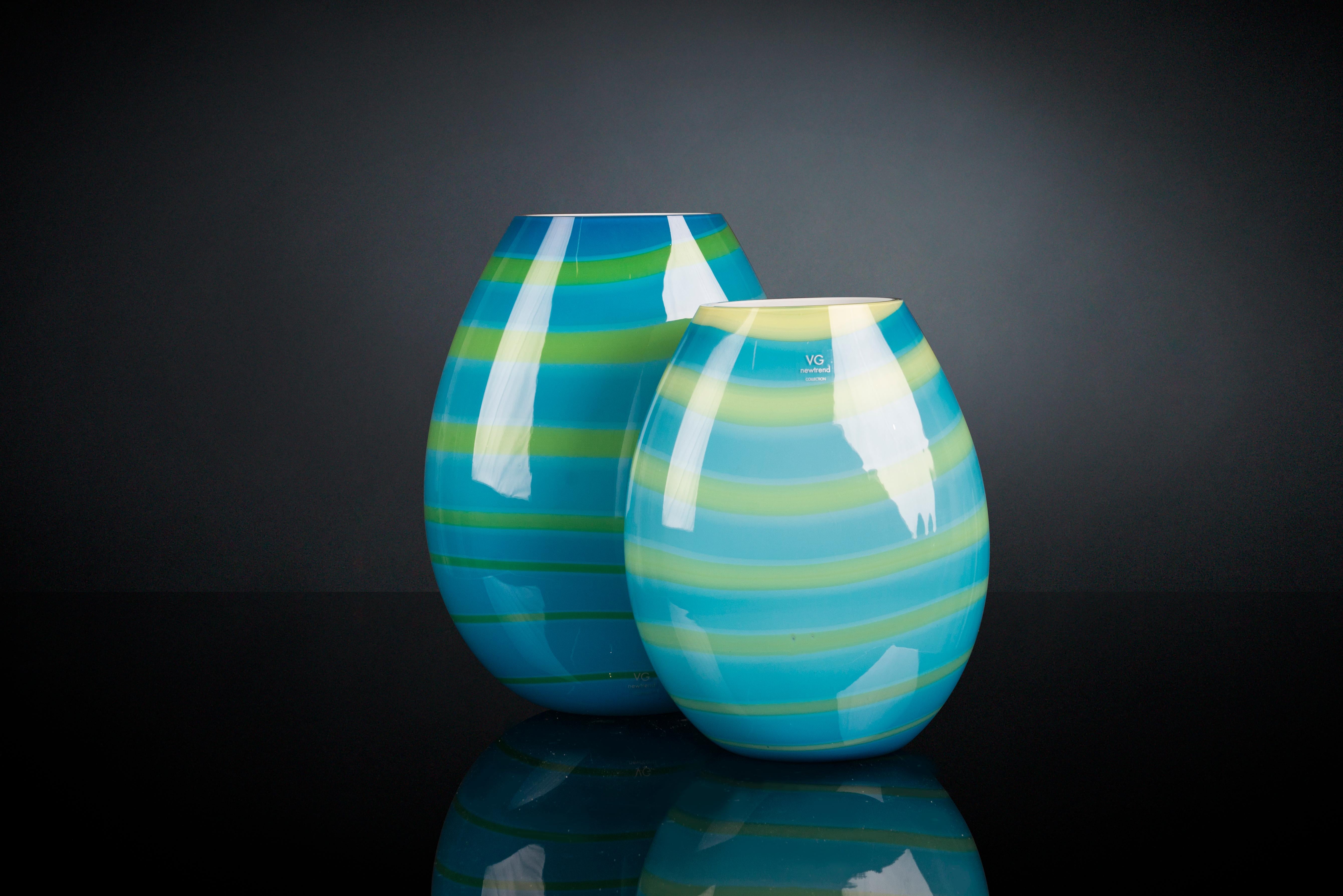 Vase Oval Unterwasser Medium:: Türkis:: aus Glas:: Italien (21. Jahrhundert und zeitgenössisch) im Angebot