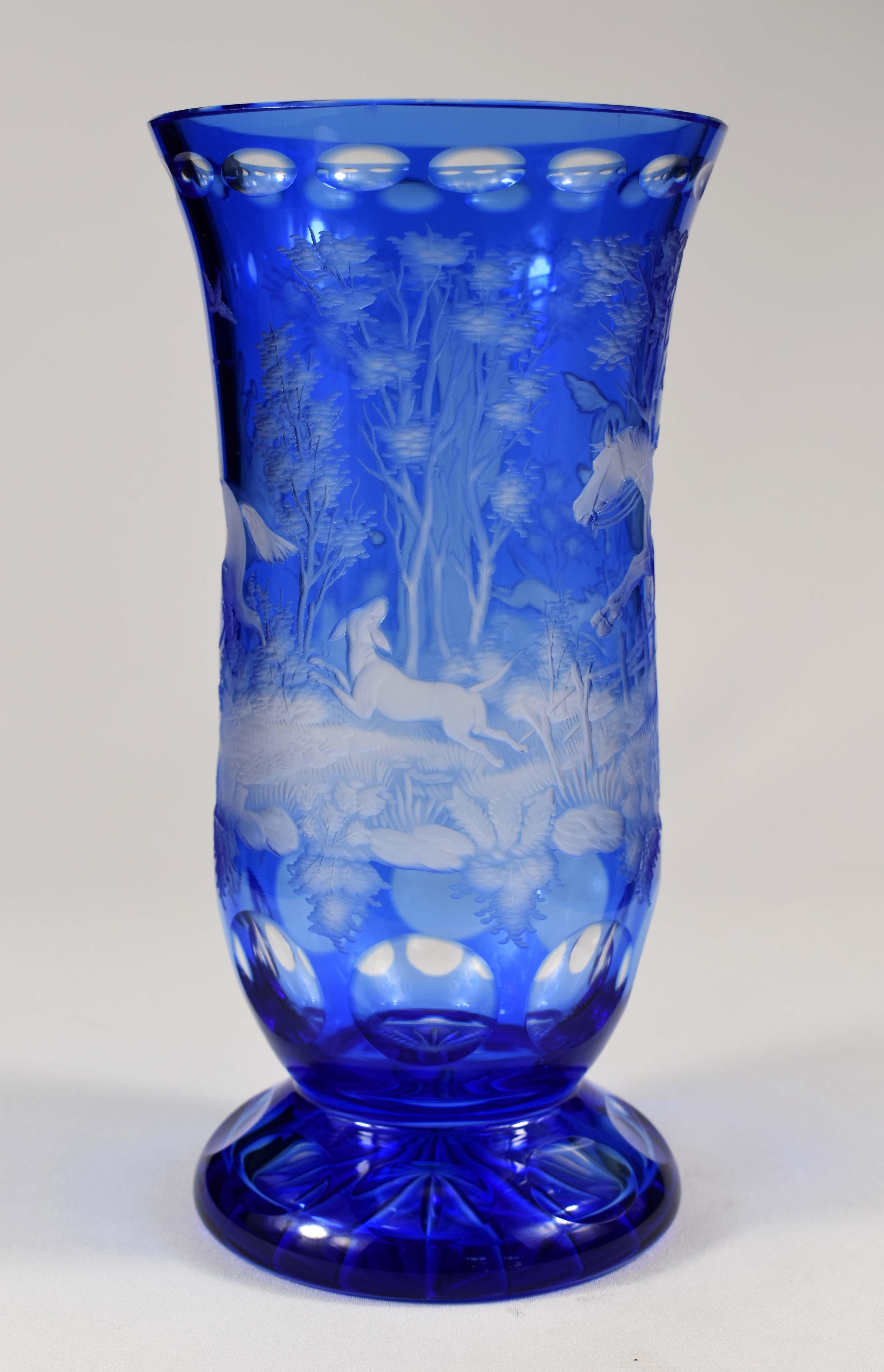 Beautiful decorative vase made of overlay glass, beautiful engraved English hunting motif, fox hunting. This is Bohemian glass from the first half of the 20th century, the hunting motif was very popular in the 19th and 20th centuries, it is a custom