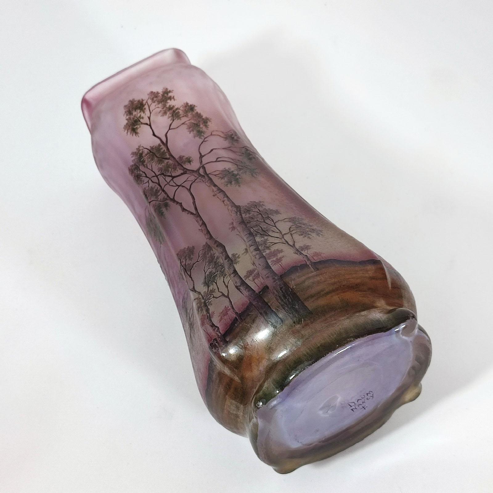 Vase Paysage de Verre - Frühlingslandschaft von Daum Nancy, frühe 1900er Jahre im Angebot 3