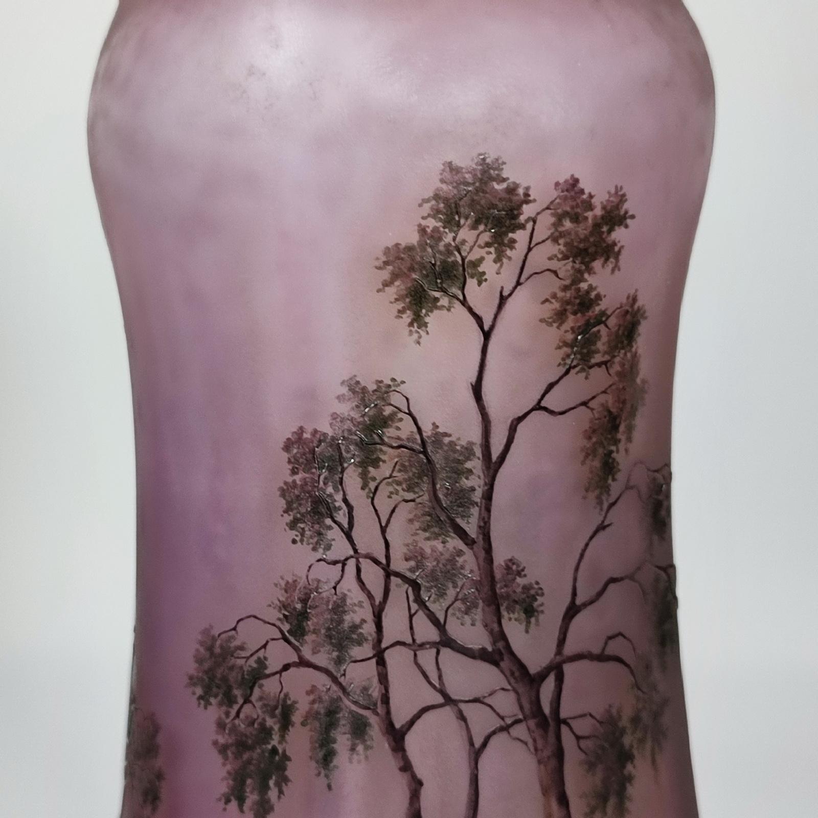 Vase Paysage de Verre - Frühlingslandschaft von Daum Nancy, frühe 1900er Jahre (Geblasenes Glas) im Angebot