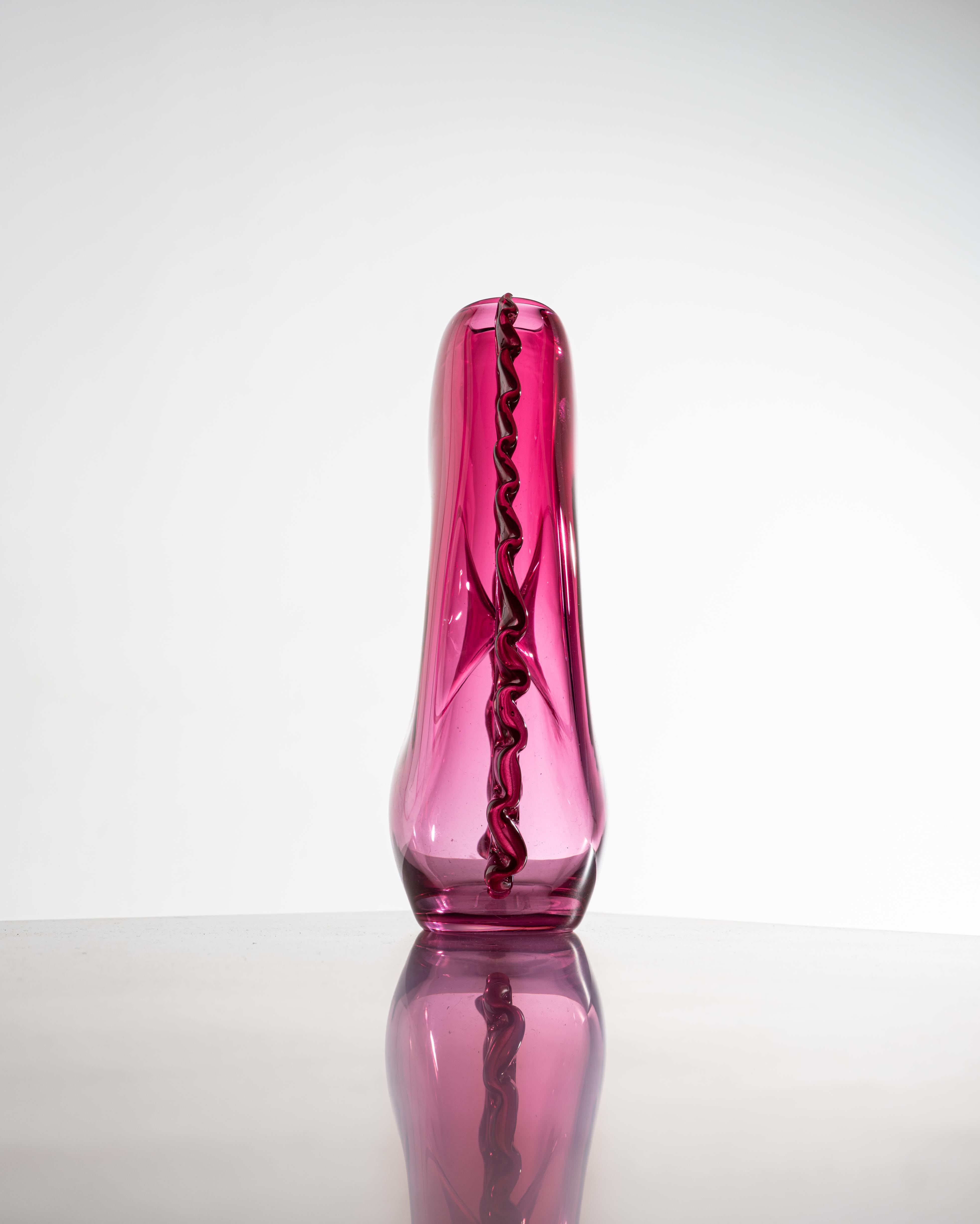 Vase Piscis Couture Rose For Sale 1
