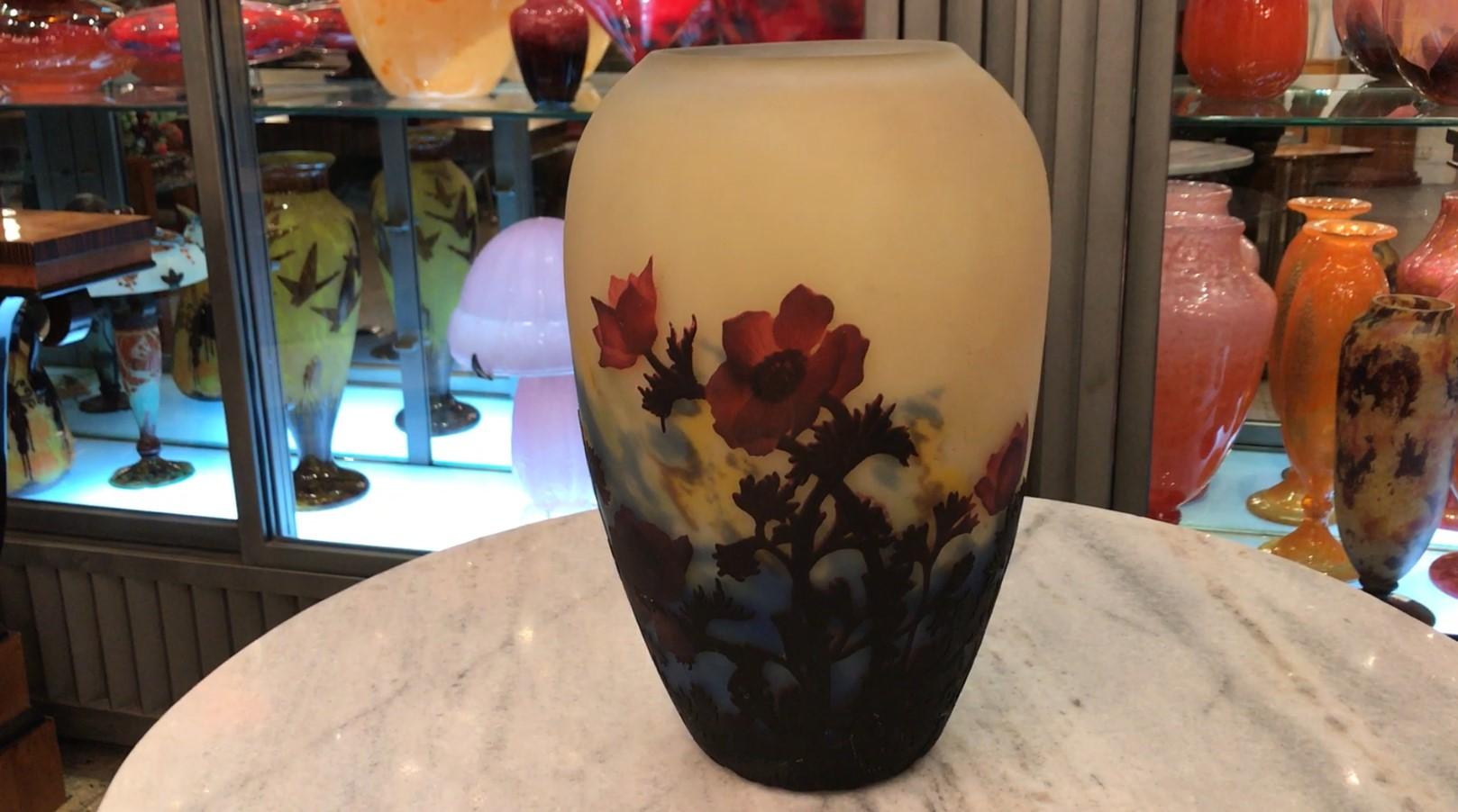 Vase ( Poppies Flowers) , Sign: Muller Fres Luneville, Jugendstil, Art Nouveau For Sale 4