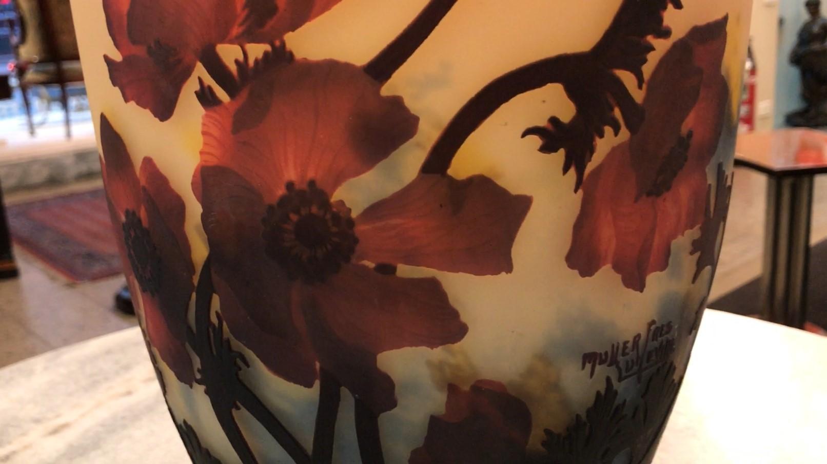Vase ( Poppies Flowers) , Sign: Muller Fres Luneville, Jugendstil, Art Nouveau For Sale 9