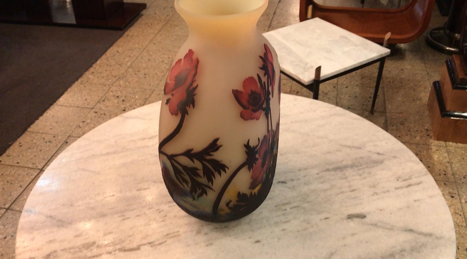 Vase ( Poppies Flowers) , Sign: Muller Fres Luneville, Jugendstil, Art Nouveau For Sale 12