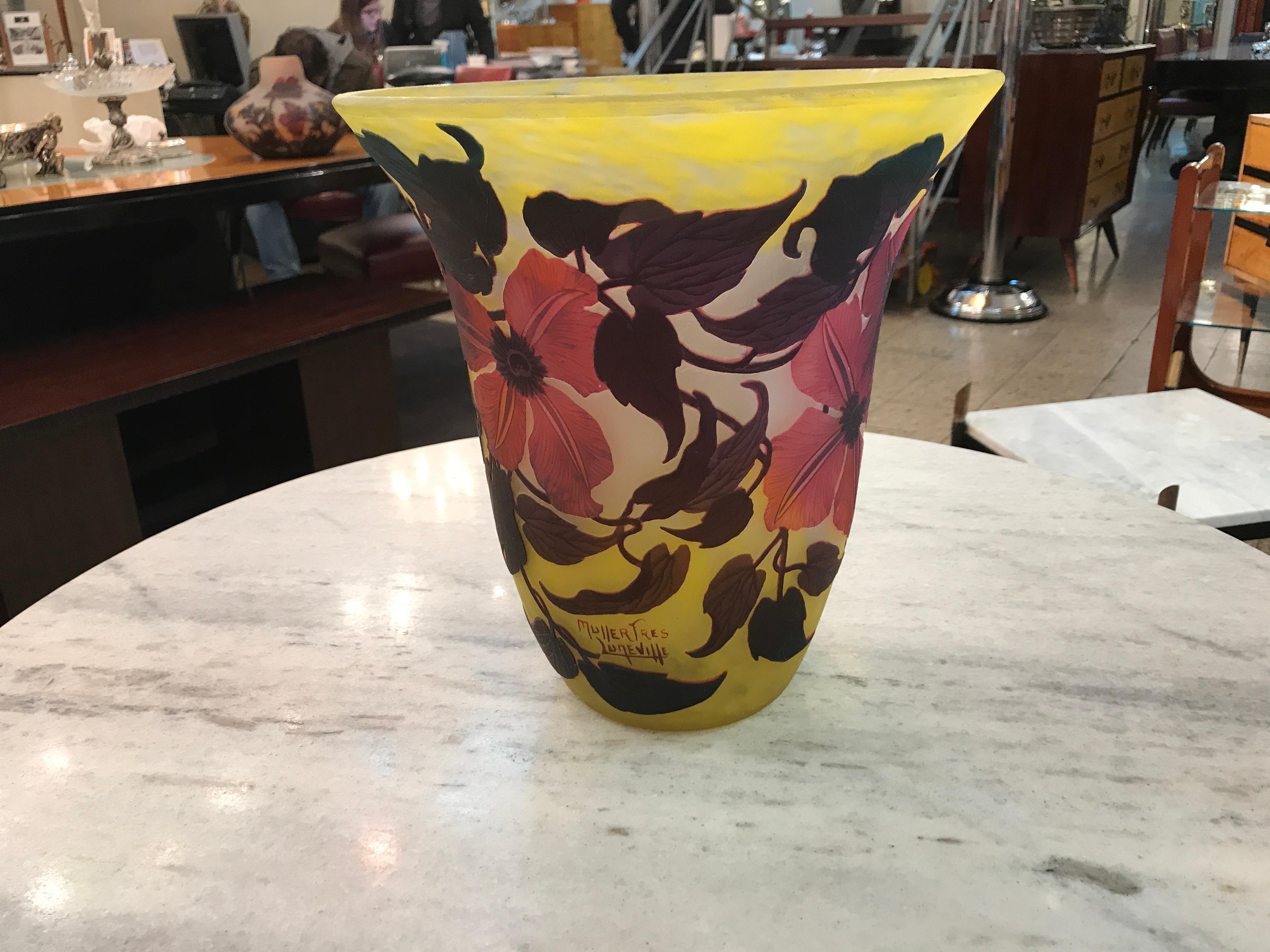 Art Glass Vase ( Poppies Flowers) , Sign: Muller Fres Luneville, Jugendstil, Art Nouveau For Sale