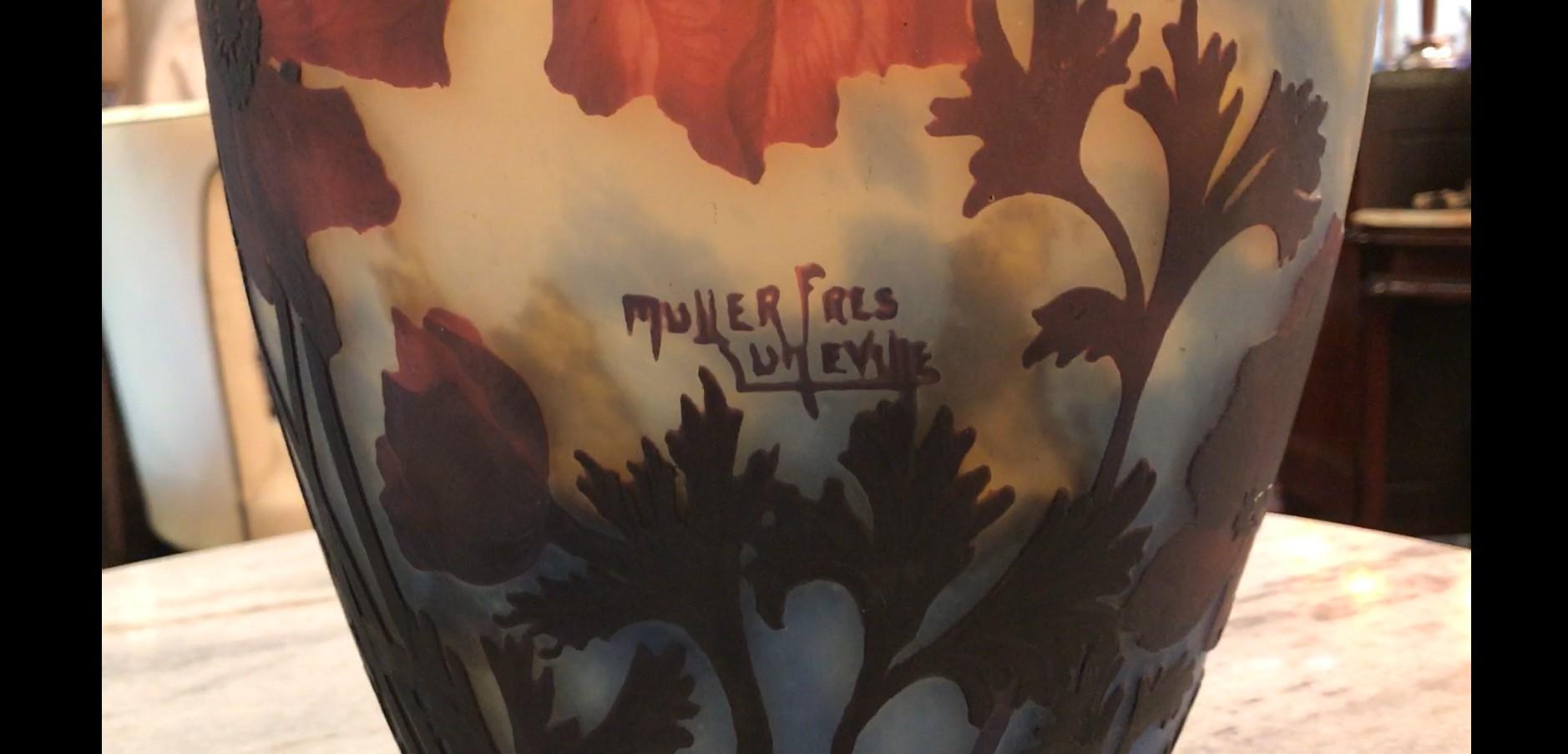 Vase ( Poppies Flowers) , Sign: Muller Fres Luneville, Jugendstil, Art Nouveau For Sale 1