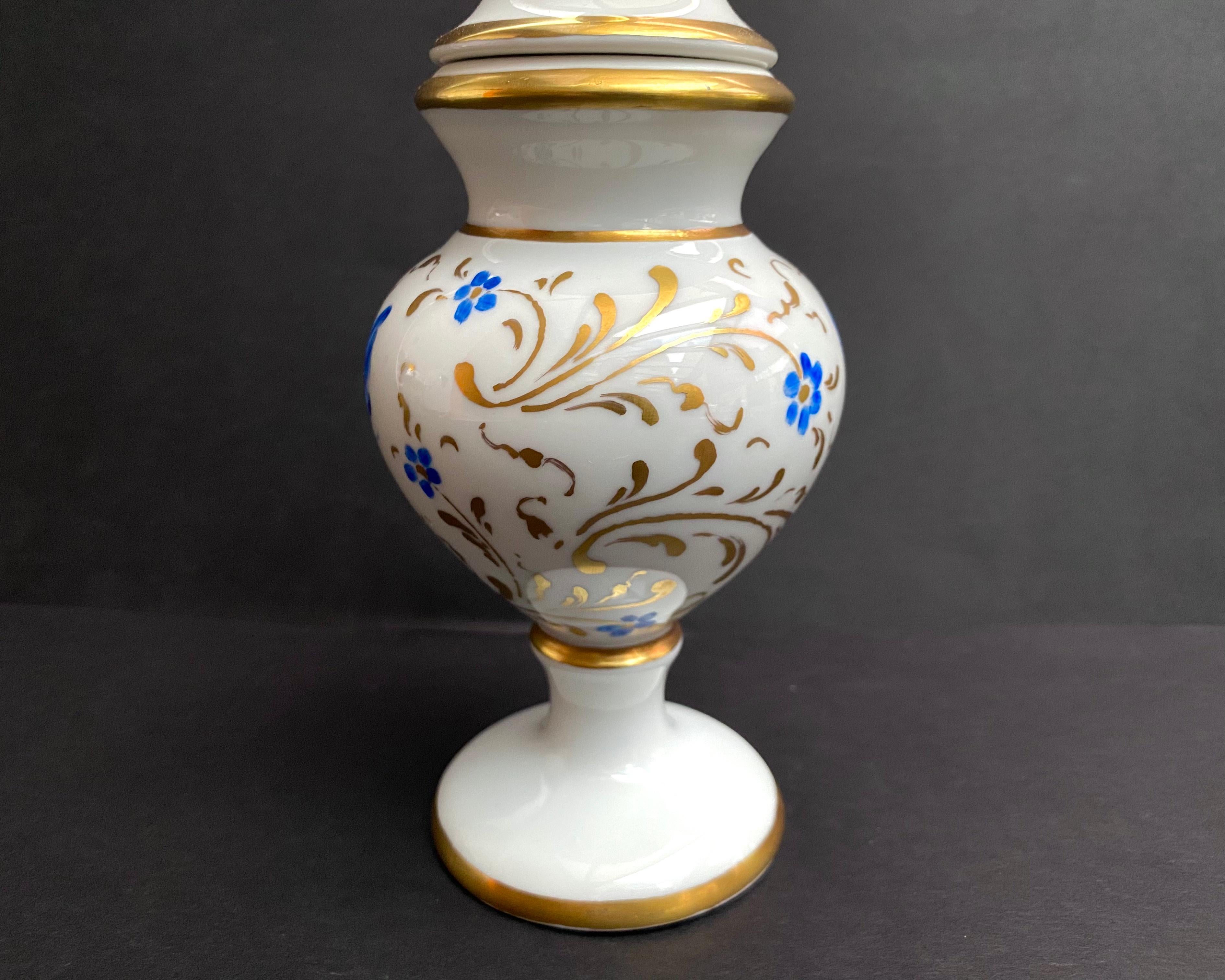 Romantic Vase Porcelain Vintage With Lid Miniature Urn France 1960s For Sale