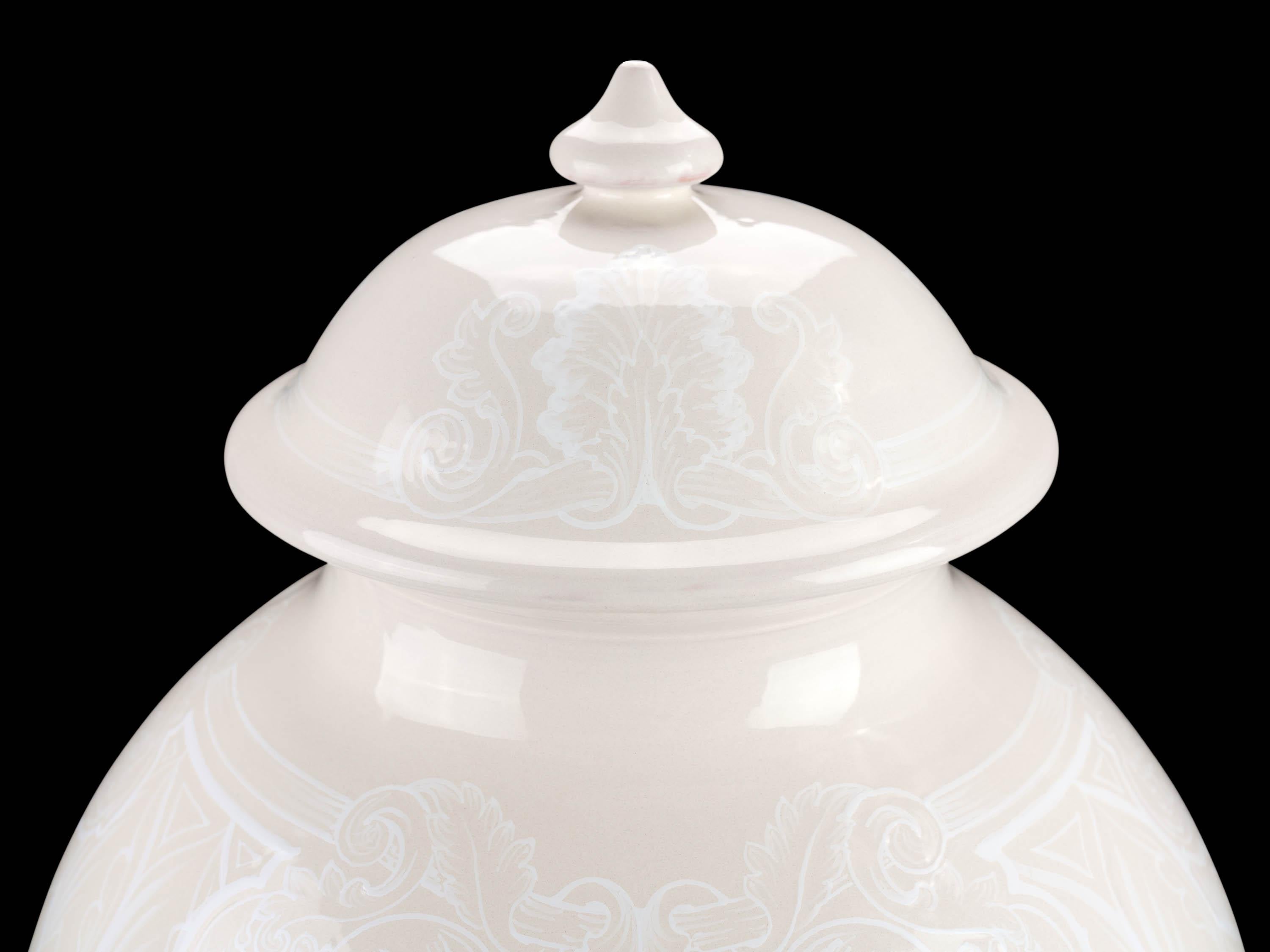 Vase Potiches Glasgefäß Deckel Dekoratives Majolika-Gefäß Gesamt weiß (Moderne) im Angebot