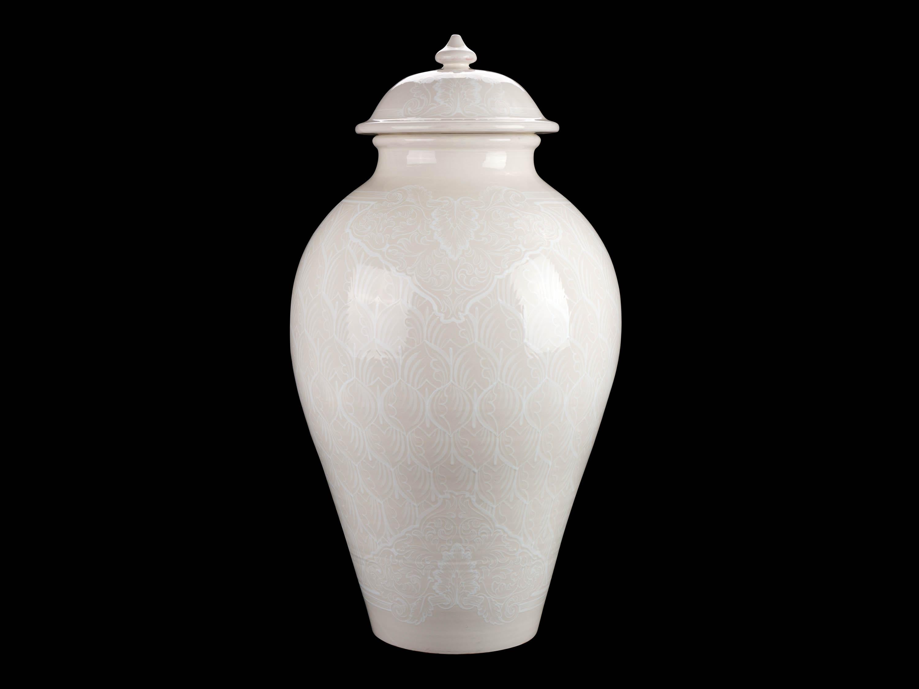 Contemporary Vase Potiche Jar Lid Decorated Ornament Decorative Majolica Total White Vessel For Sale