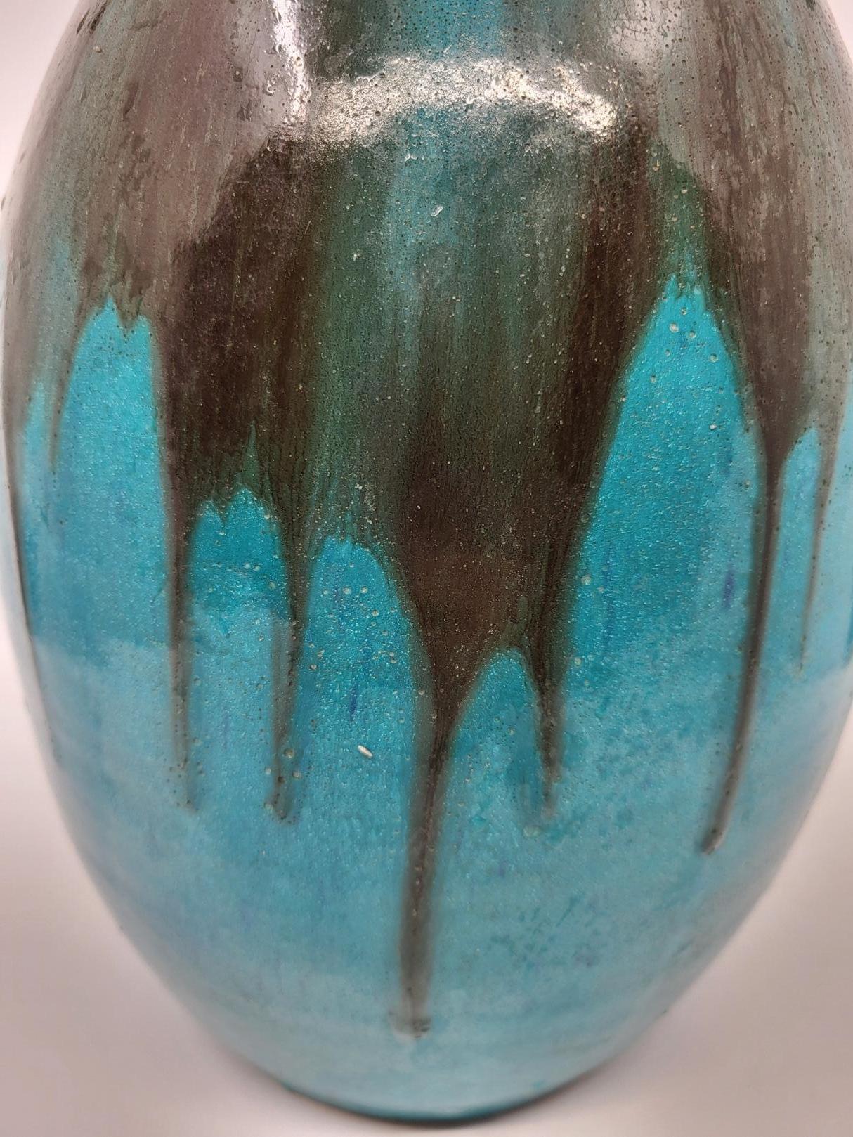 French Vase Primavera Colette Guéden en céramique bleu Francais Art Déco 20th Century For Sale