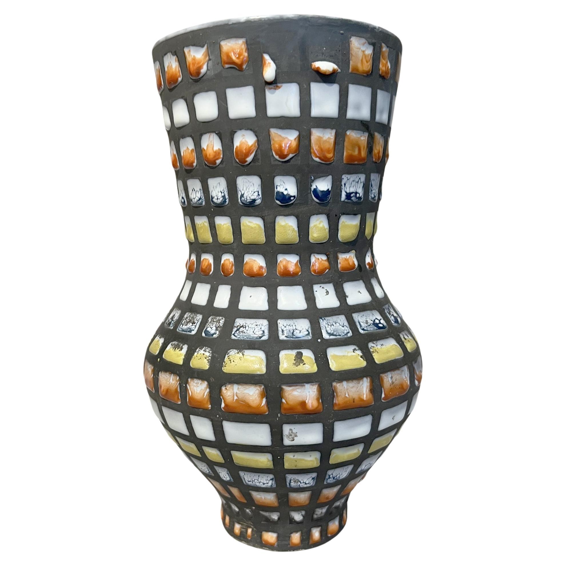 Vase « Pyjama », by Roger Capron, Vallauris, France, circa 1960 For Sale