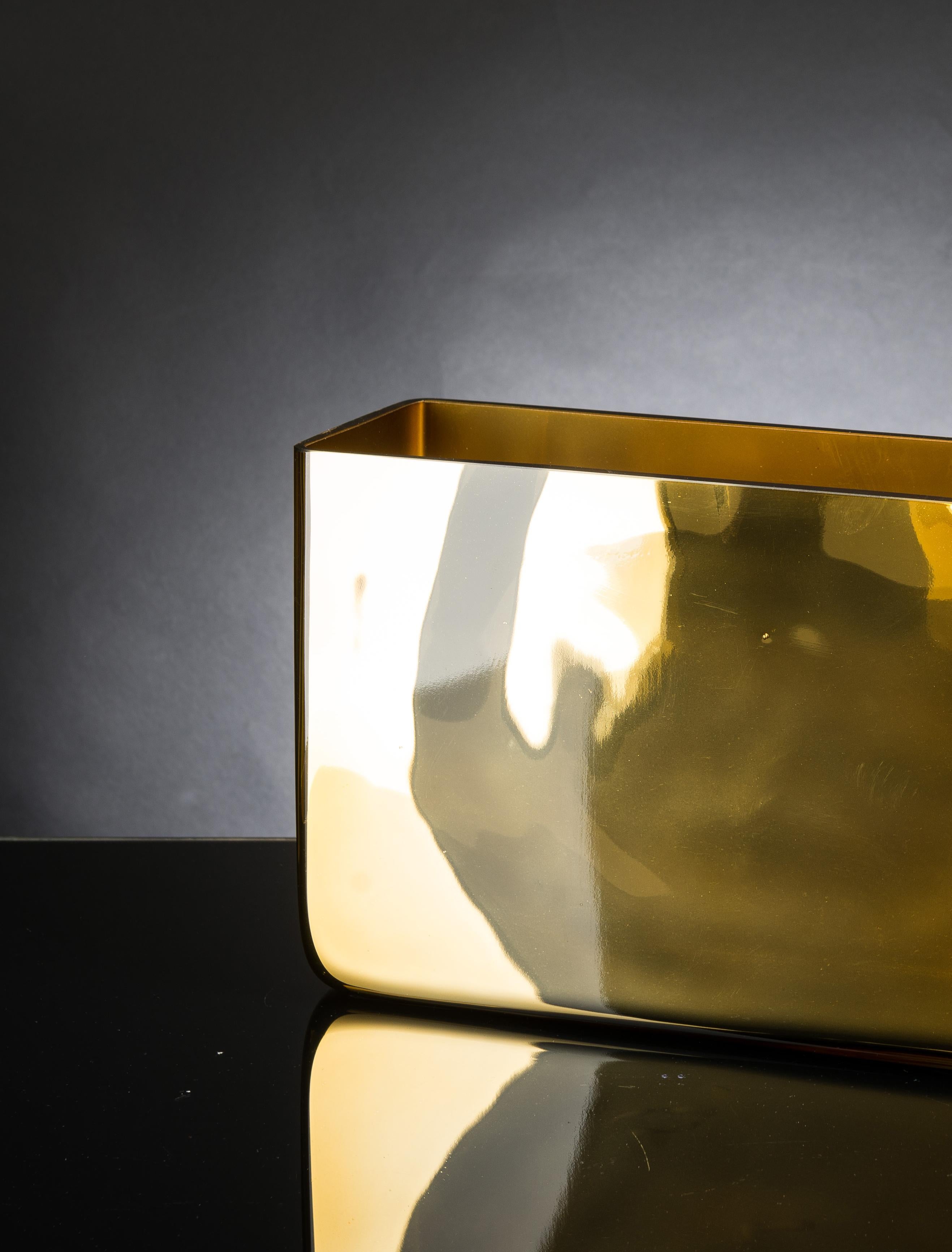 Vase Rechteckige Brieftasche:: Farbe Gold:: aus Glas:: Italien (Italienisch) im Angebot