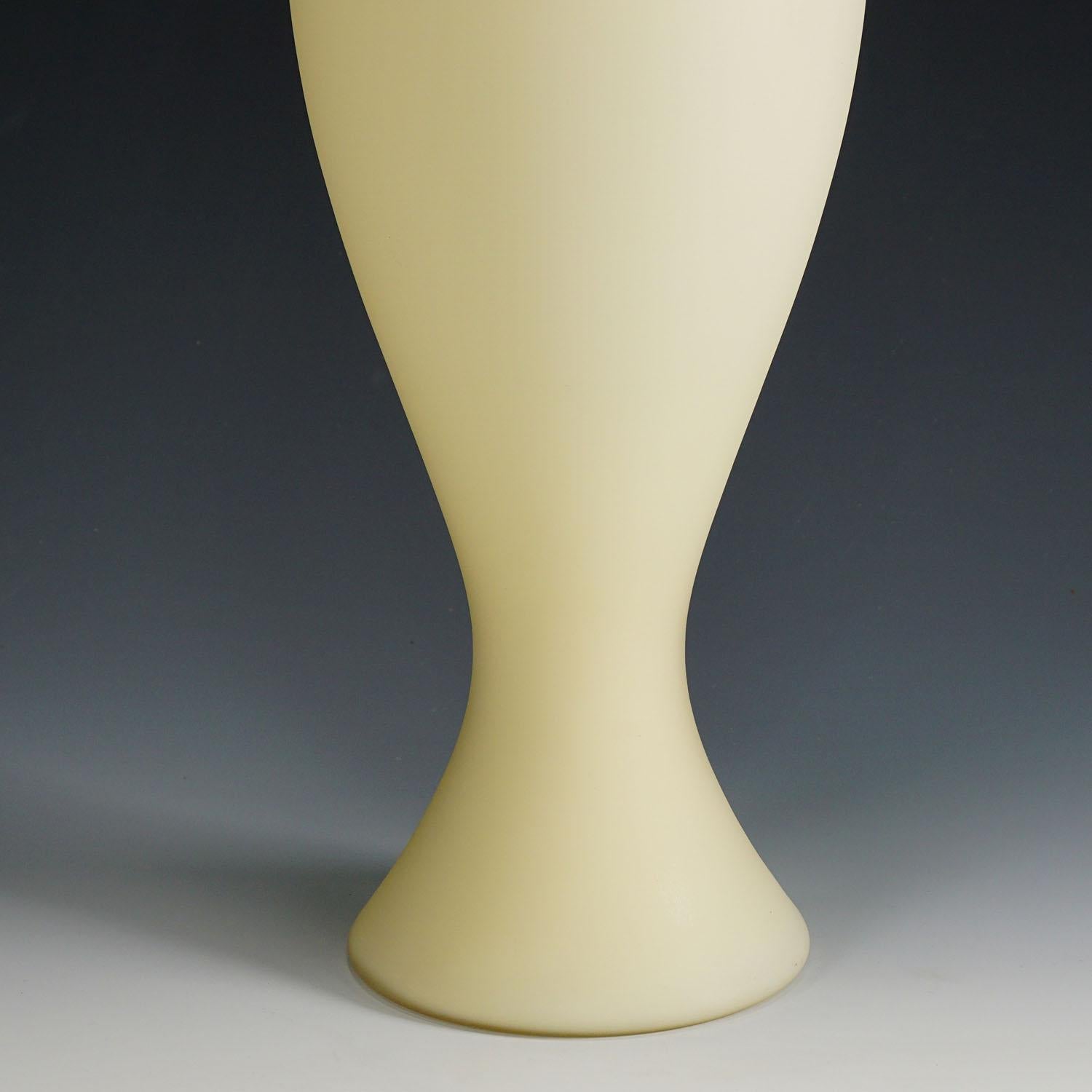 Art Glass Vase 