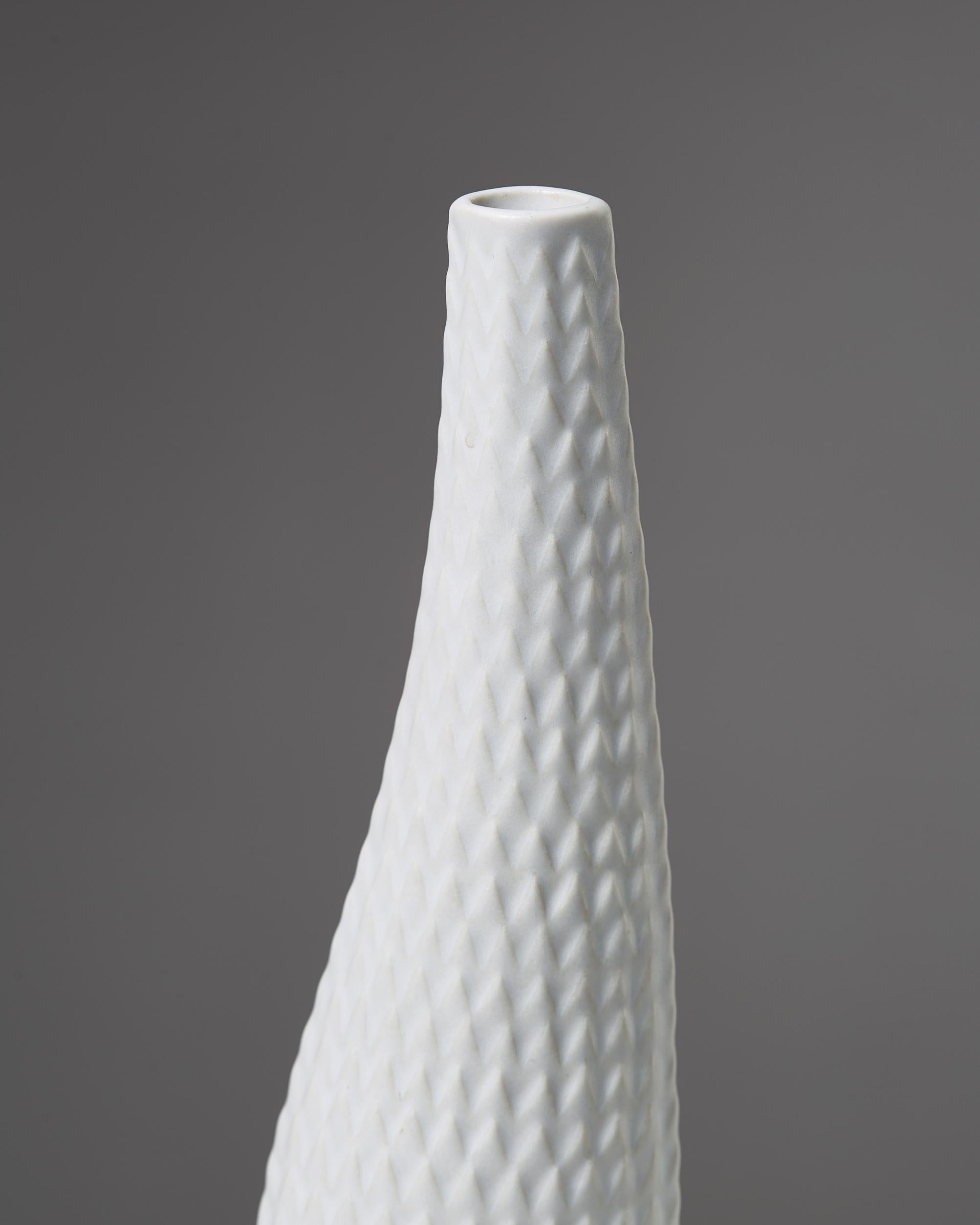 Vase “Reptile” Designed by Stig Lindberg for Gustavsberg, Sweden, 1953 In Good Condition For Sale In Stockholm, SE