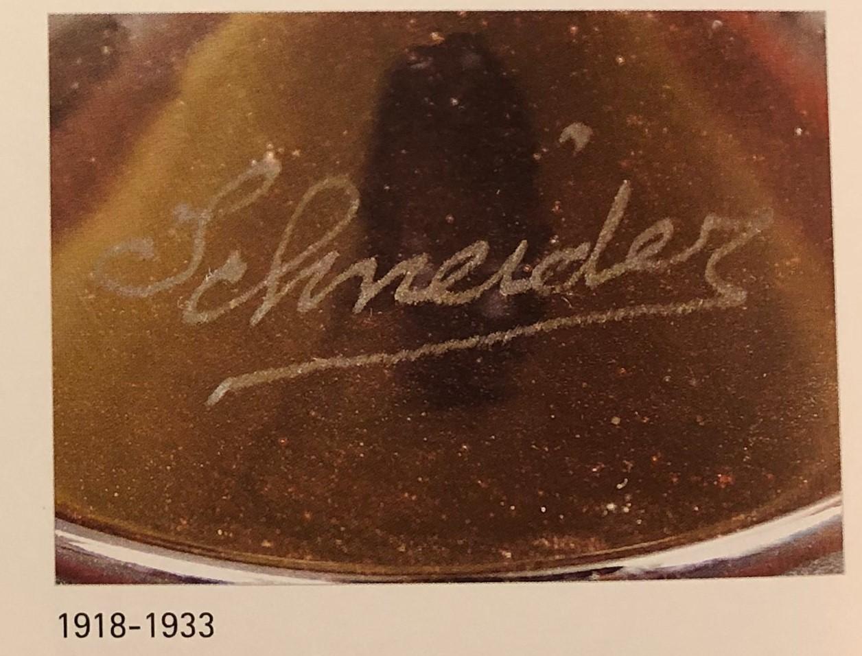 Vase Schneider (Coupe à pied noir) , France, Avec application et fer, 1920 en vente 12