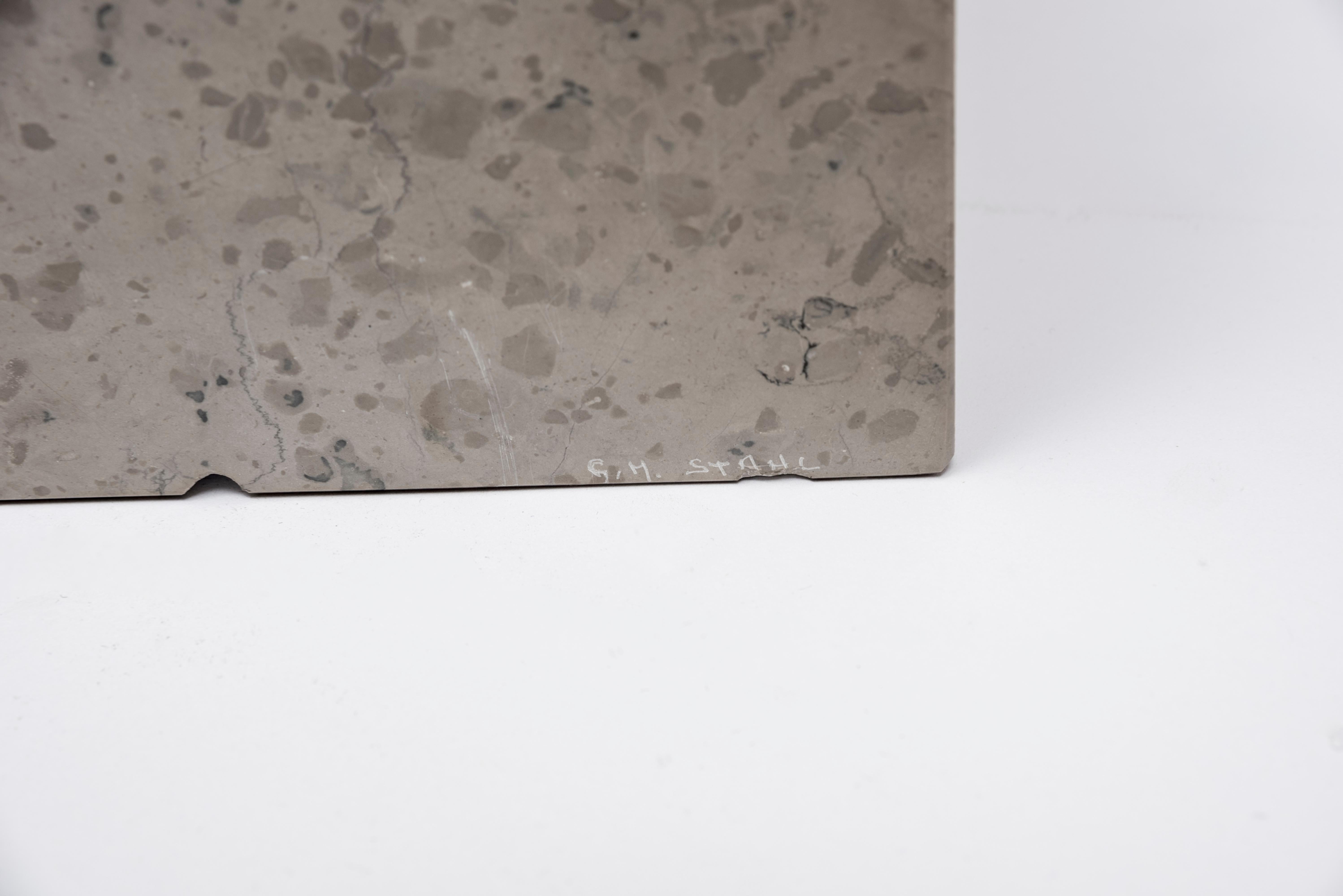 Vaso scultura in vetro smerigliato e base in marmo di Georges Stahl in vendita 1
