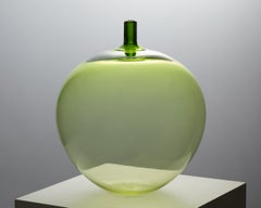 Vase/sculpture ‘The Apple’ Designed by Ingeborg Lundin for Orrefors