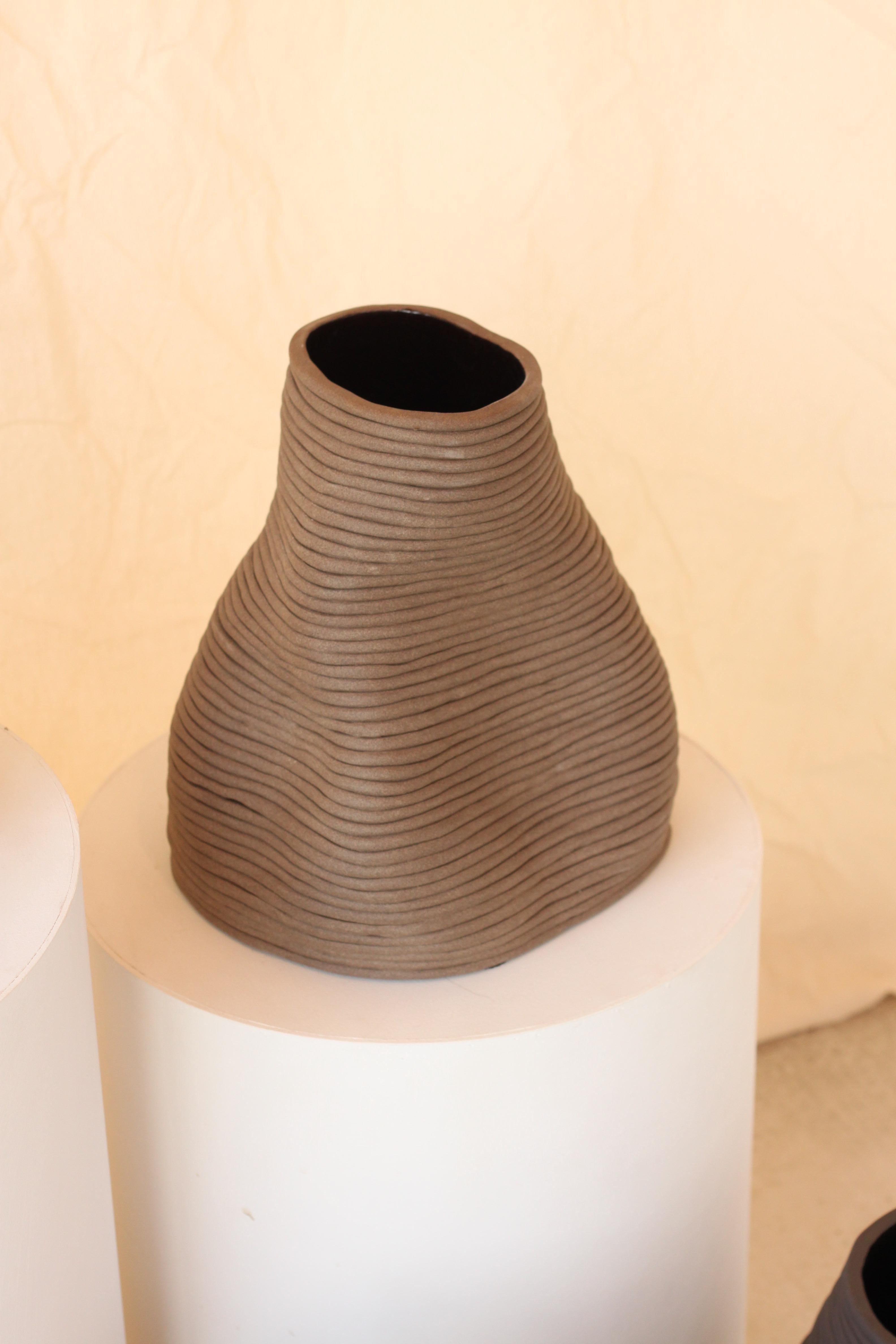 Vase Skulptur Handcrafted Tupiniquim Brown 24 im Angebot 2