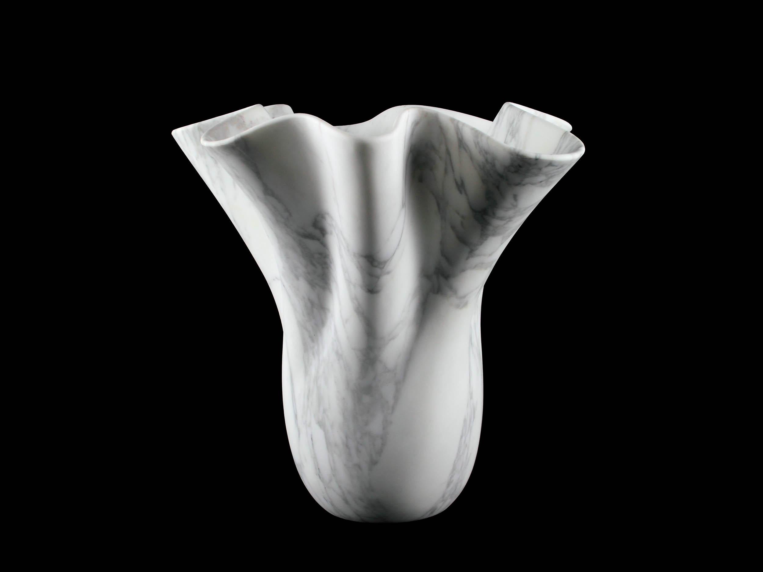 Marble Vase Decorative Sculpture White Arabescato Marble Handmade Italy For Sale 4