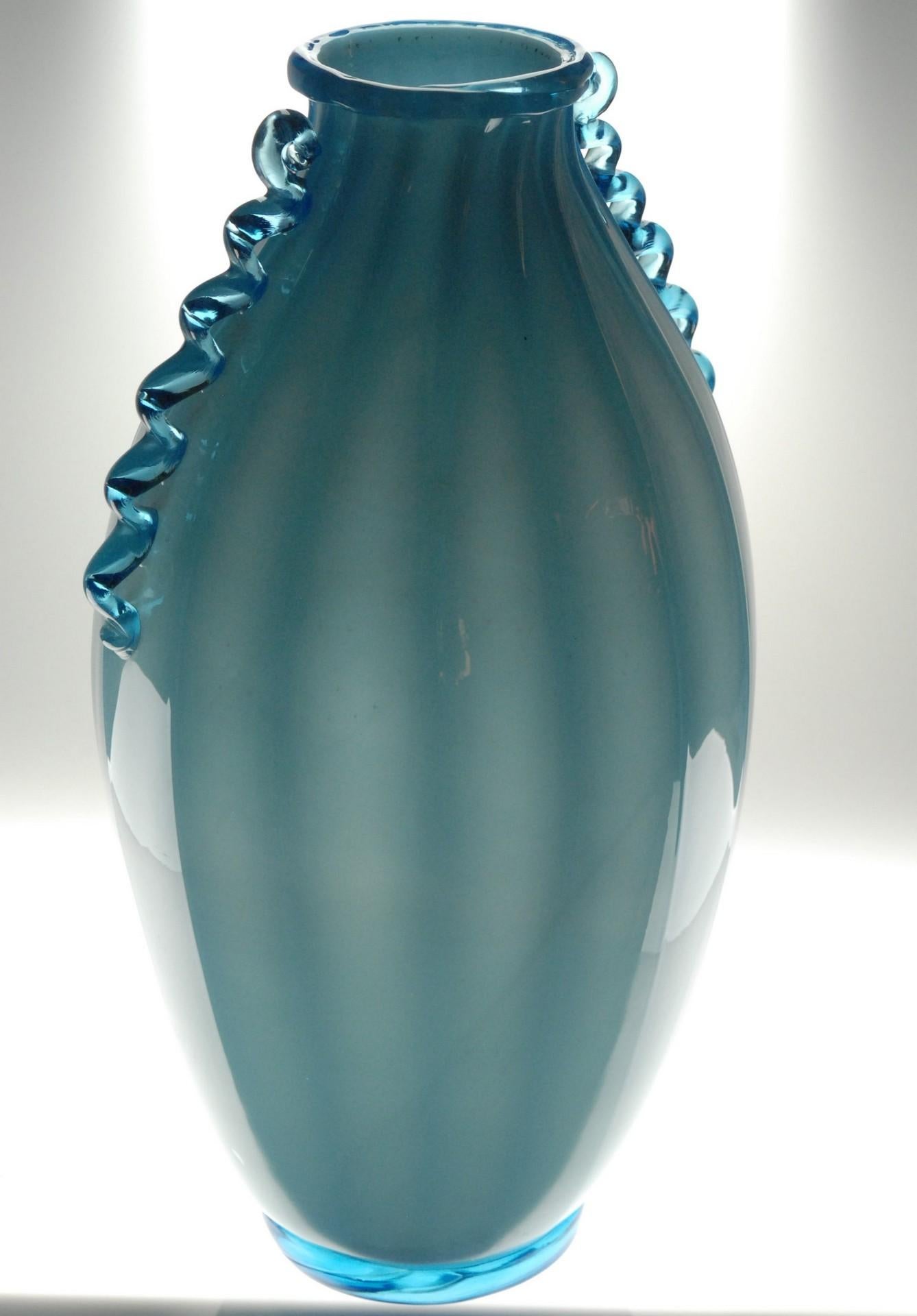 Vase Sfumato, Cirillo Maschio, Attributed Aquamarine with Morisa Murano, 1920s In Good Condition For Sale In Tavarnelle val di Pesa, Florence