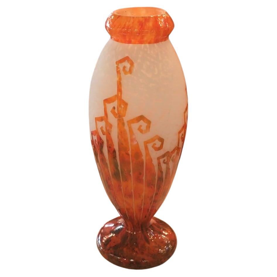 Vase, signé Charder, ( Décoration de fougères ), France, 1927 en vente