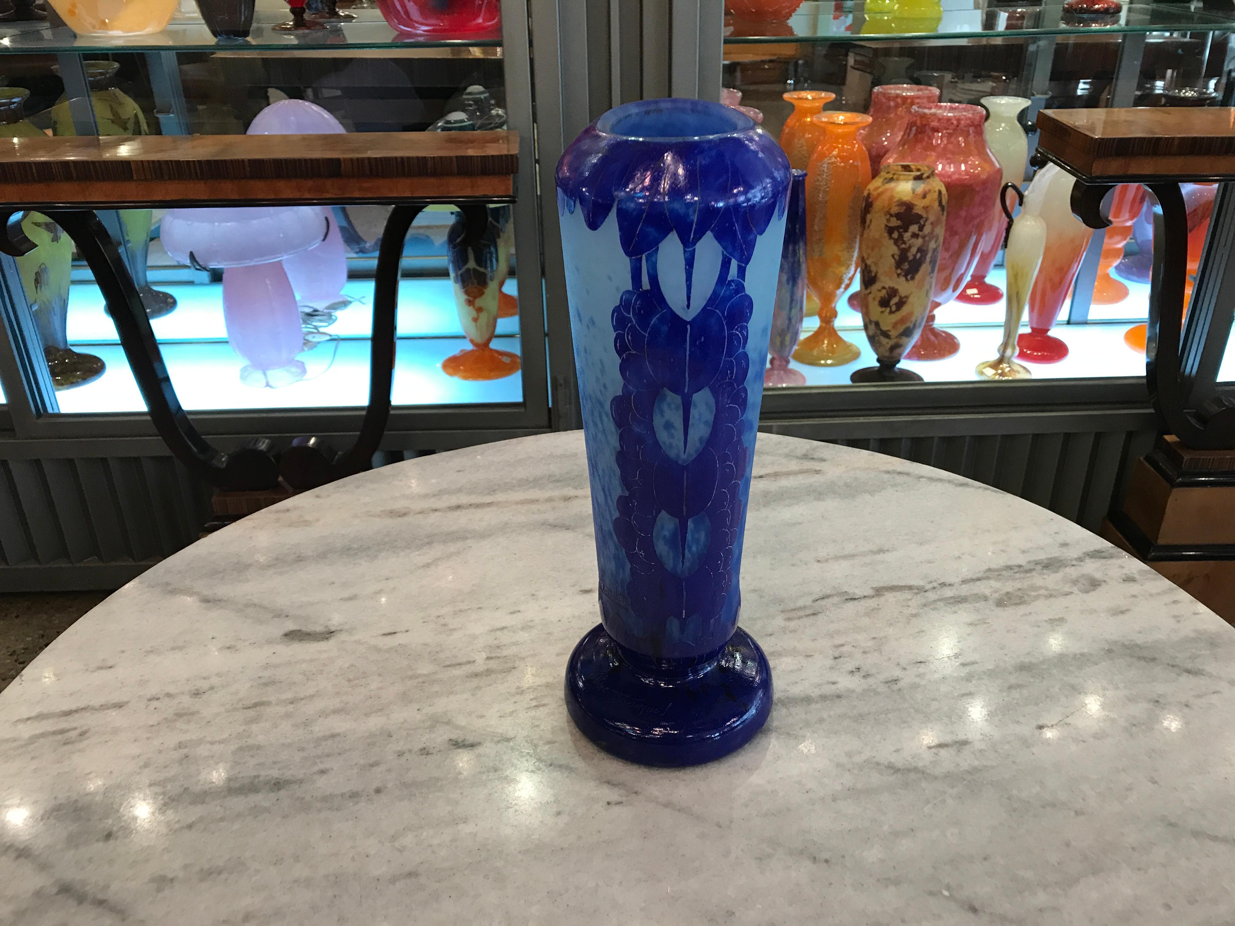 Vase , Sign: Charder, Le Verre Francais ( Glycine Blueberries ), Art Nouveau For Sale 10