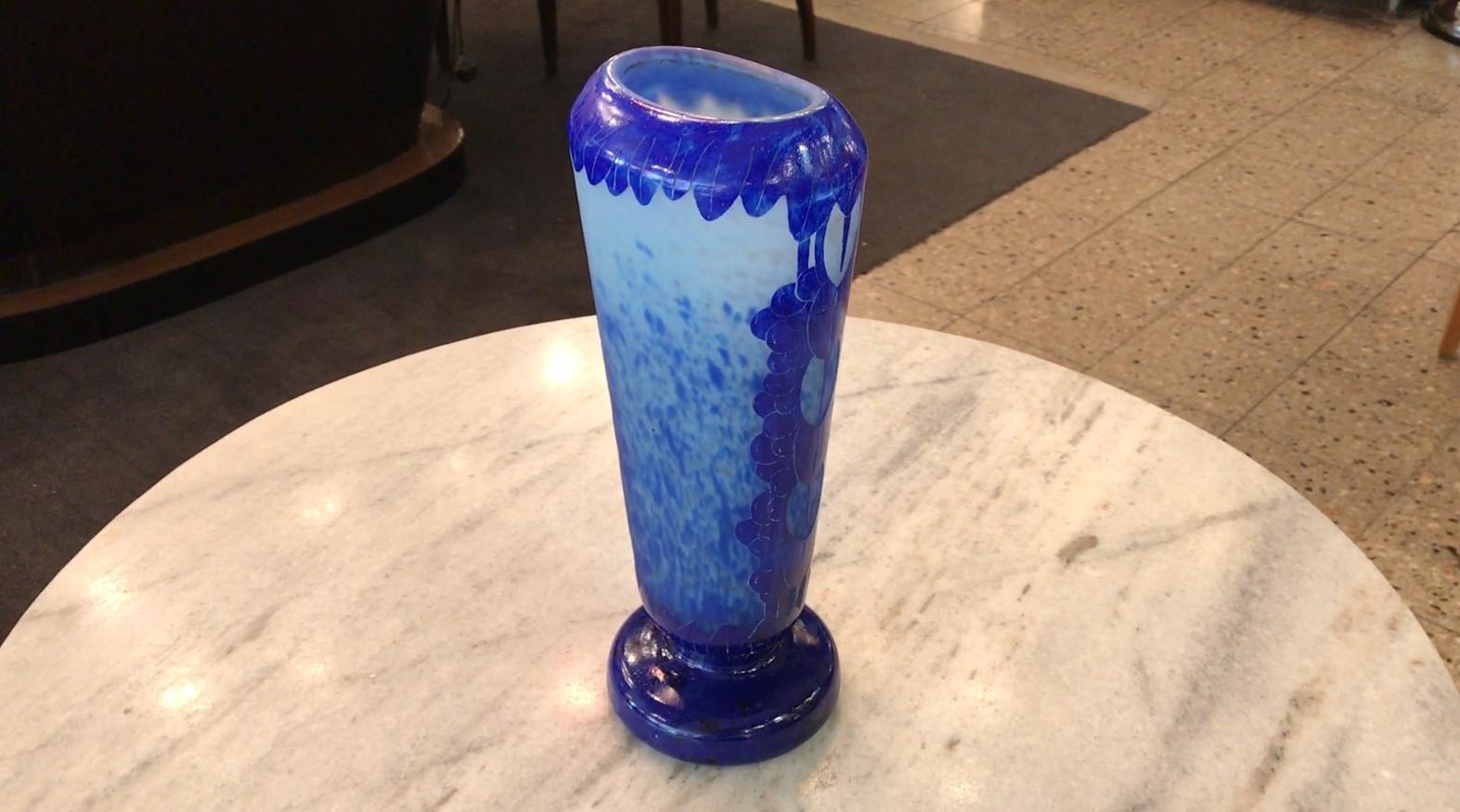 Vase , Signe : Charder, Le Verre Francais ( Glycine Blueberries ), Art Nouveau en vente 13