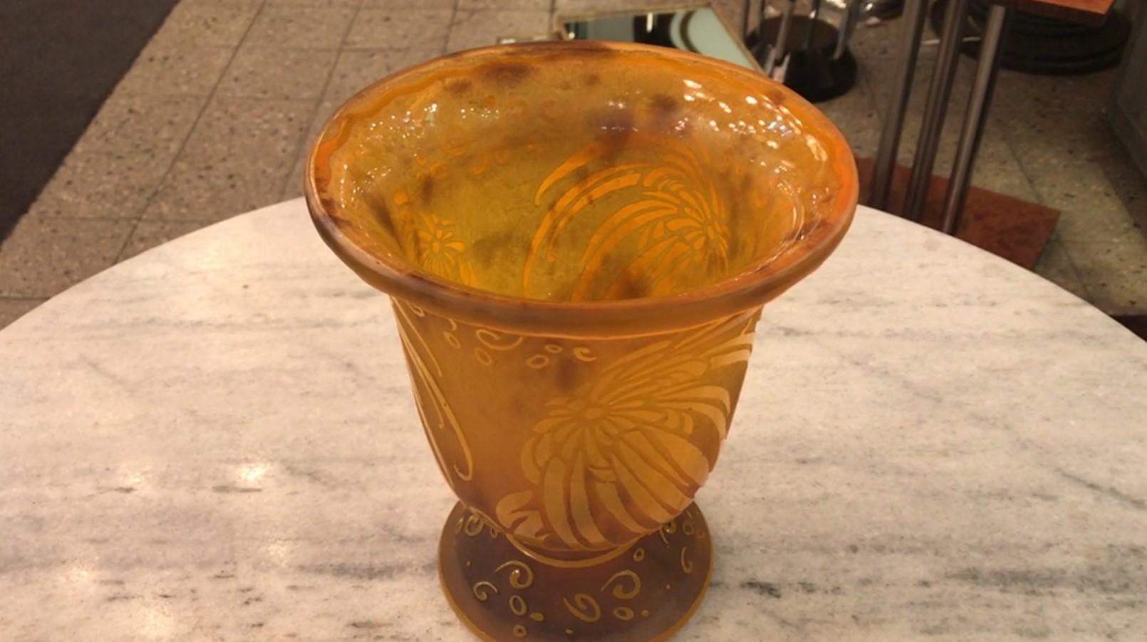 Vase, étiquette : Daum Nancy, France, 1924 en vente 2