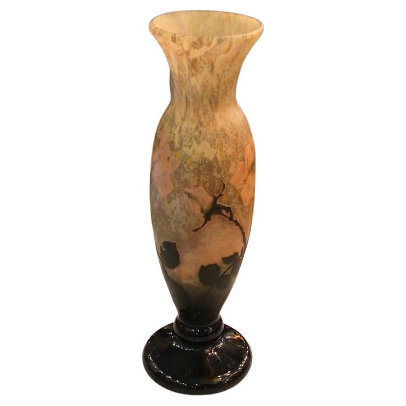 Signature du vase : Daum Nancy France, Style : Jugendstil, Art Nouveau, Liberty en vente