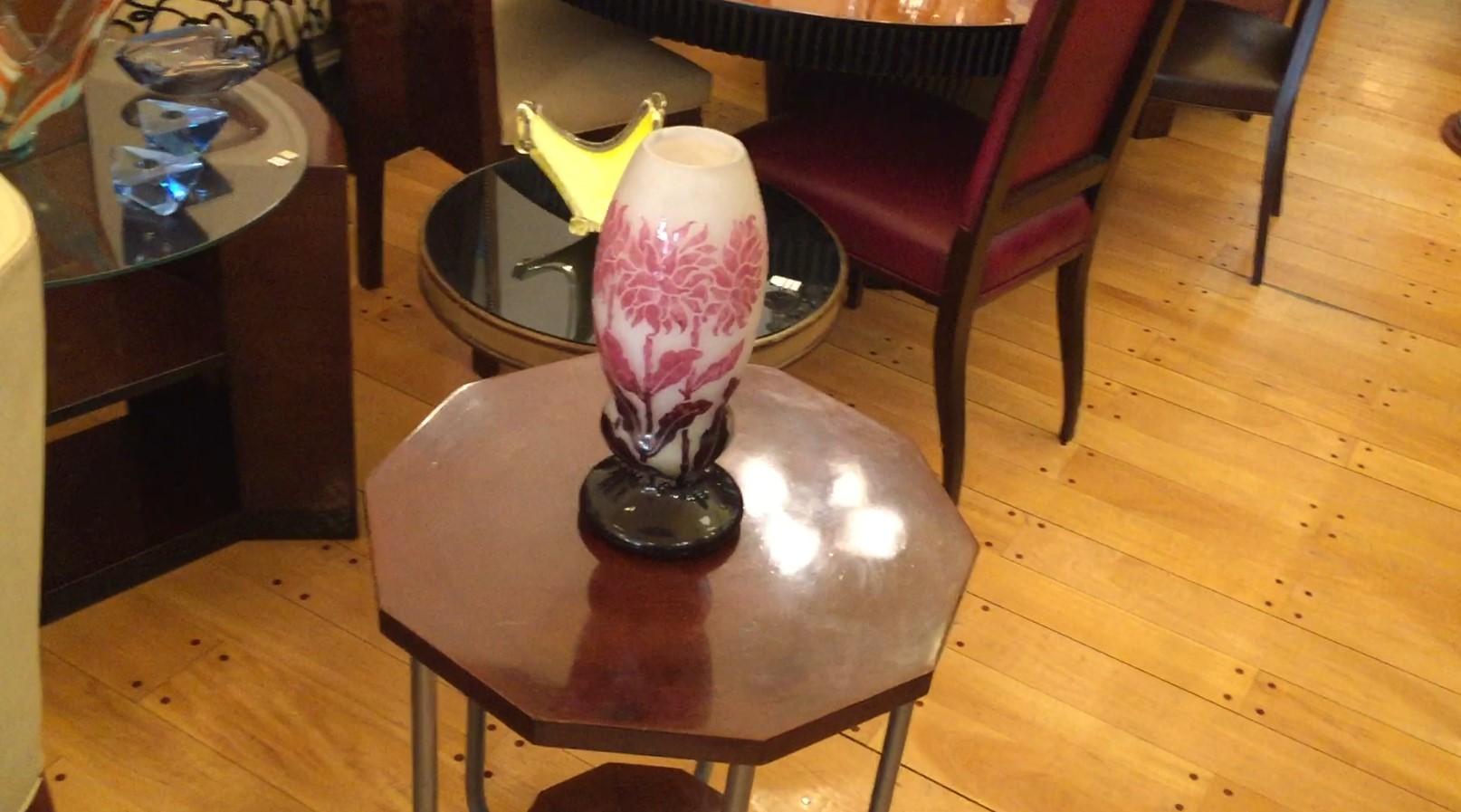 Vase Sign: Degué, Made in France For Sale 9