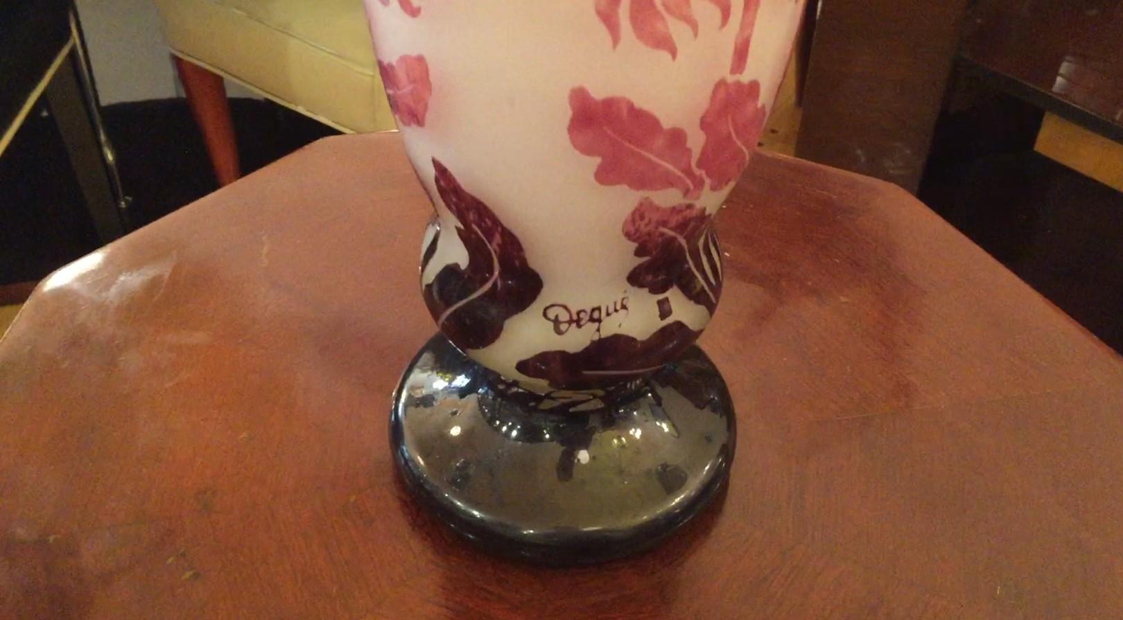 Vase Zeichen: Degué, Hergestellt in Frankreich im Angebot 12