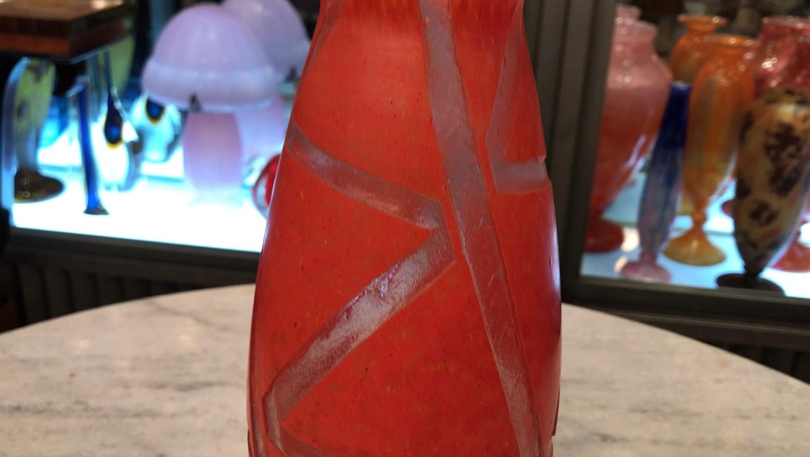 Vase Sign: Degué, Made in France, Style : Art Deco, 1926 For Sale 6