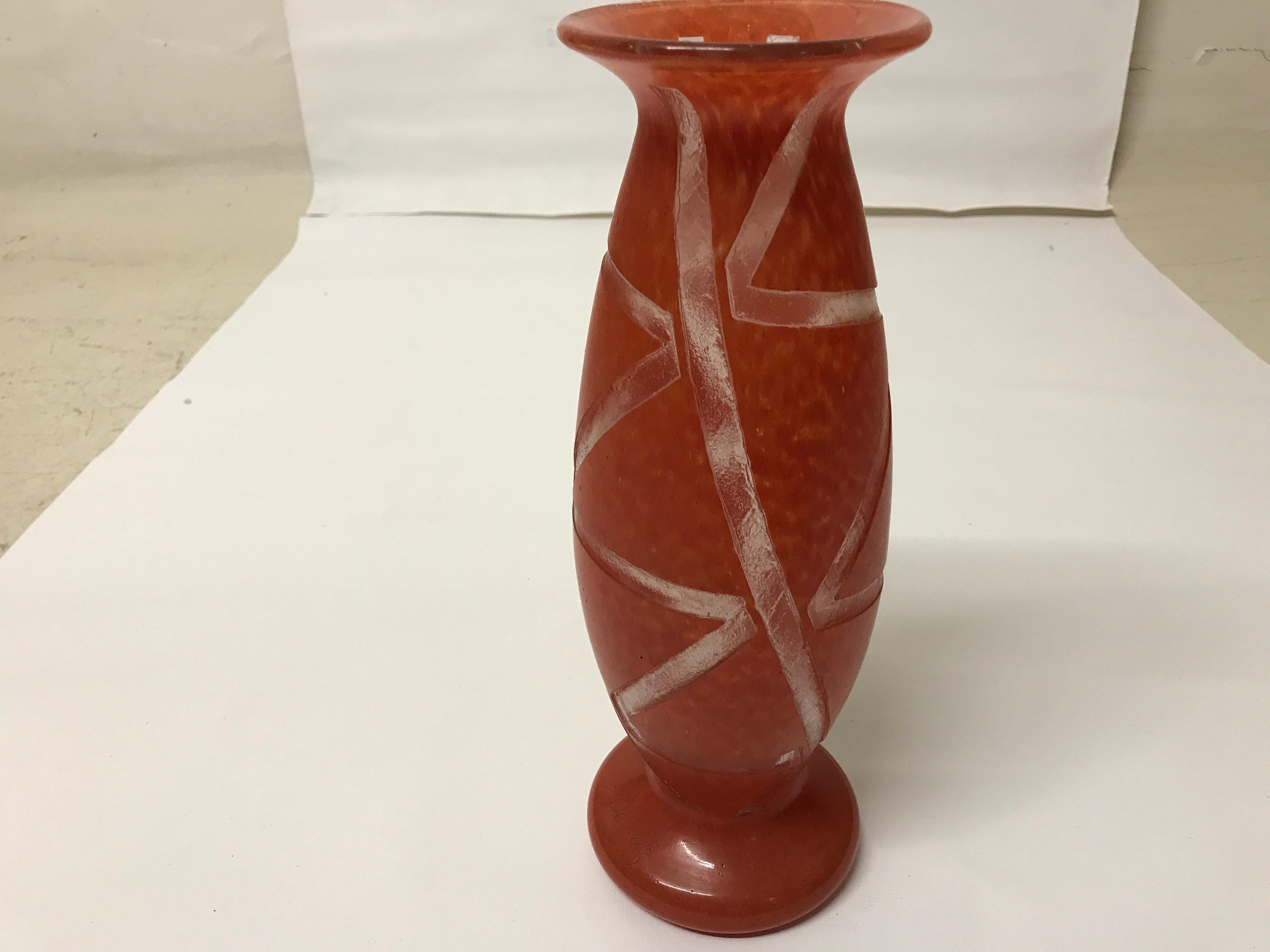 Vase Sign: Degué, Made in France, Style : Art Deco, 1926 For Sale 12