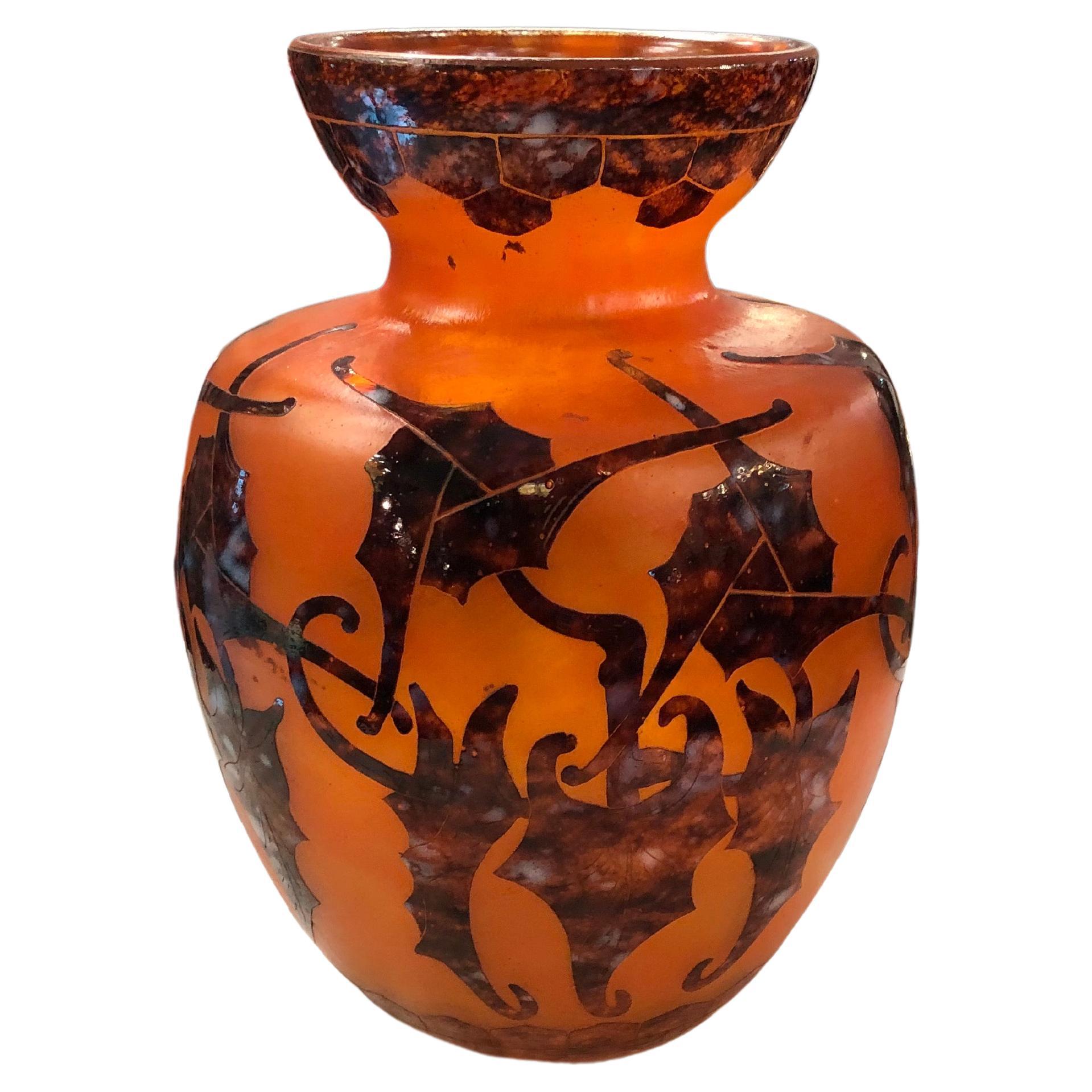 Vase, Signe : Le Verre Francais France,  Style : Art nouveau, Liberté, 1920 en vente