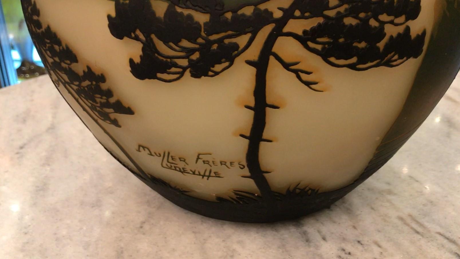 big Vase, Sign: Muller Freres Luneville, Style: Jugendstil, Art Nouveau, liberty For Sale 14