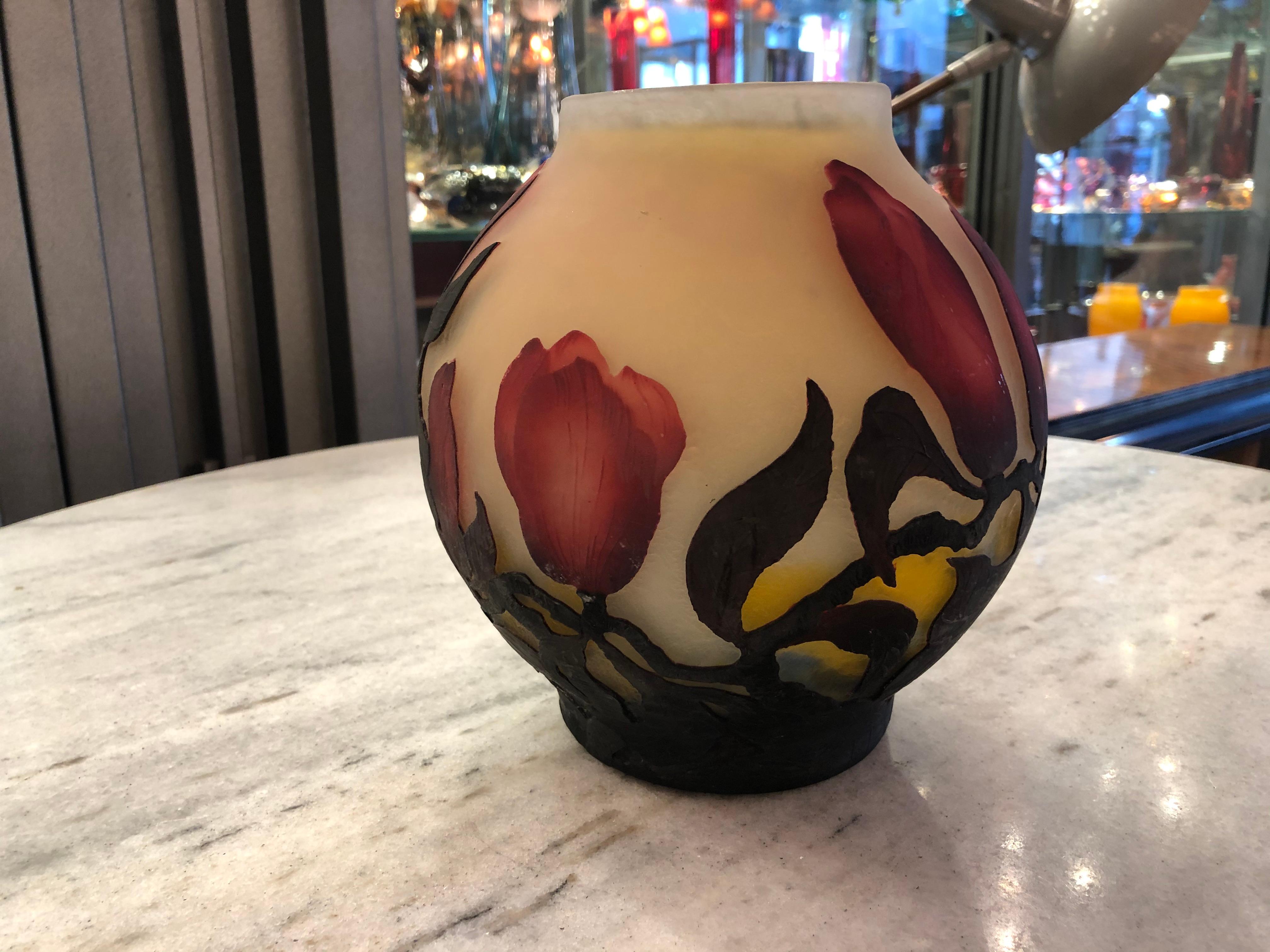 Vase, Sign: Muller Fres Luneville,  Style: Jugendstil, Art Nouveau, Liberty For Sale 10