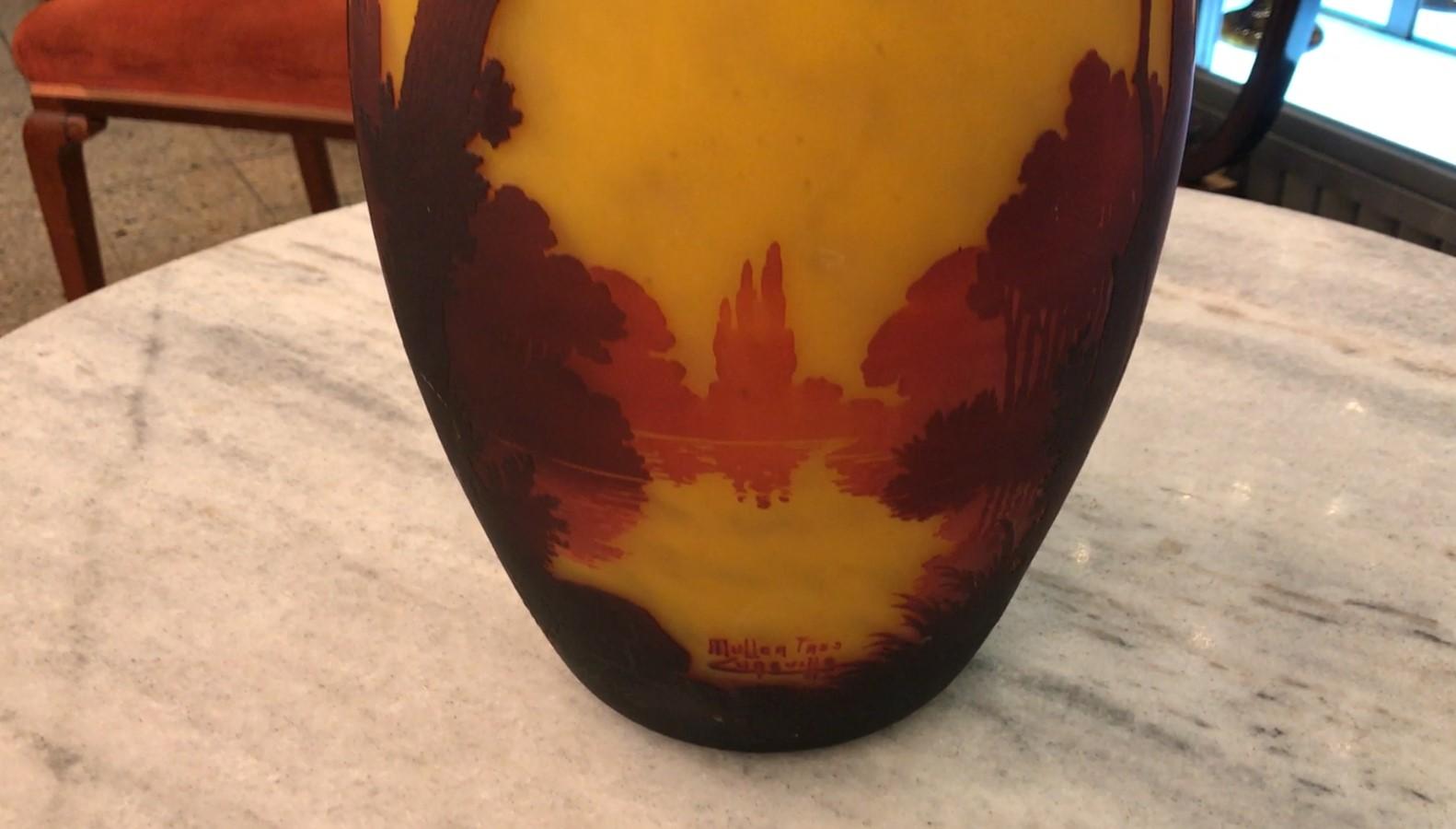 Vase, signé Muller Fres Luneville  Style : Jugendstil, Art nouveau, Liberty en vente 13
