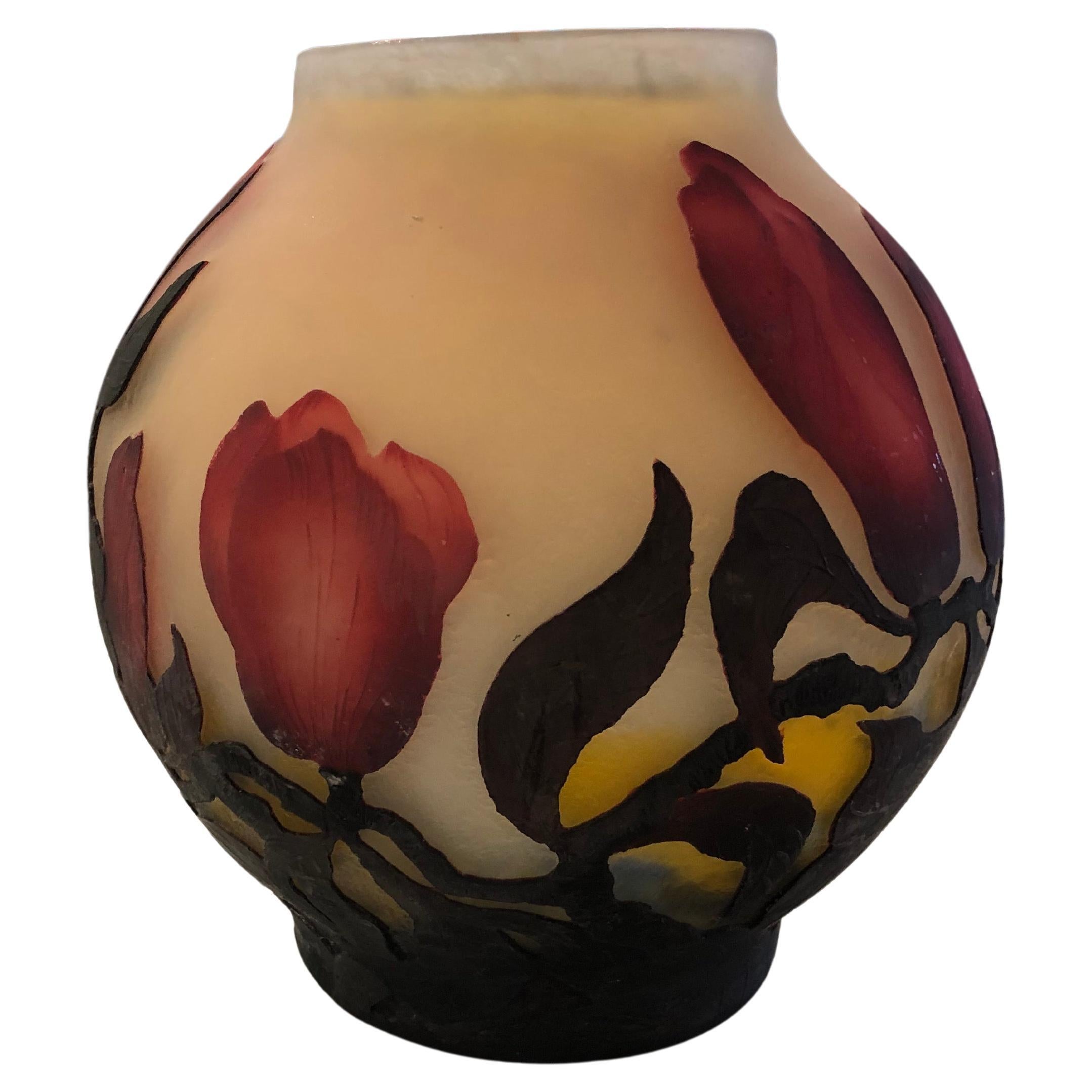 Vase, signiert: Muller Fres Luneville,  Stil: Jugendstil, Art Nouveau, Liberty